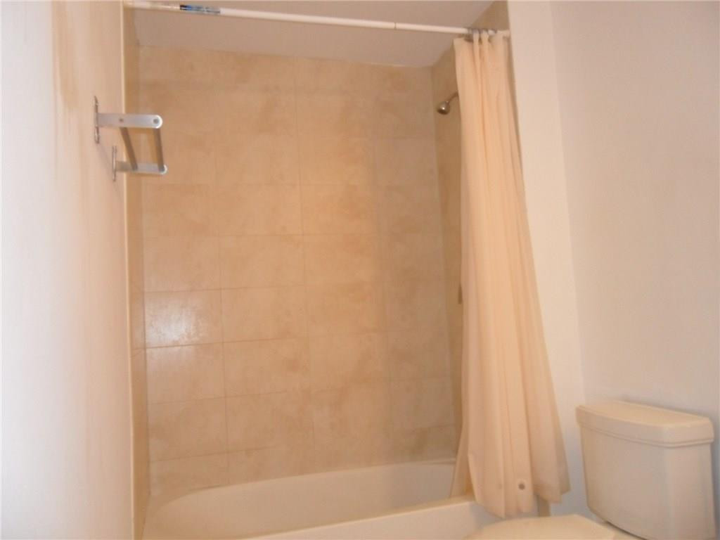 QUANTUM ON THE BAY CONDO NO 1 - Residential Lease