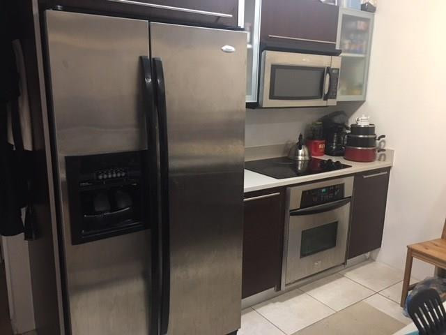 QUANTUM ON THE BAY CONDO NO 1 - Residential Lease