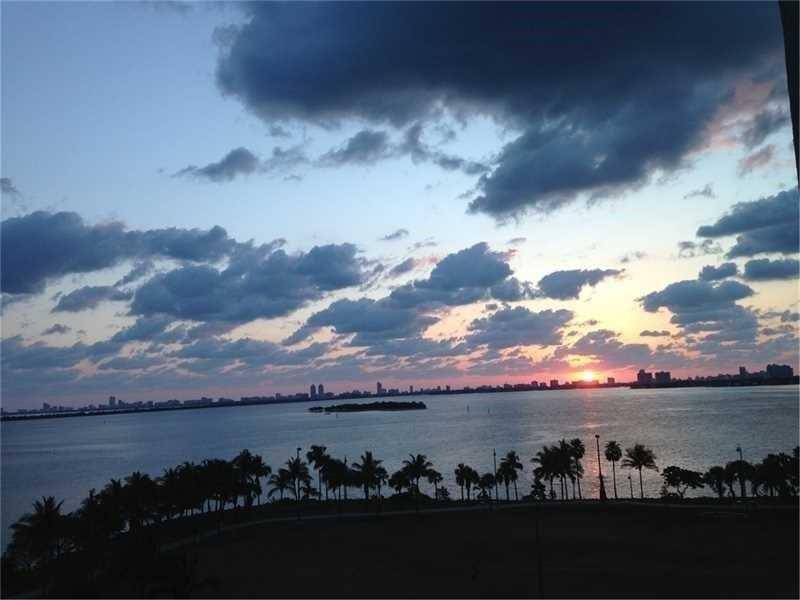 QUANTUM ON THE BAY CONDO NO 1 - Residential Lease