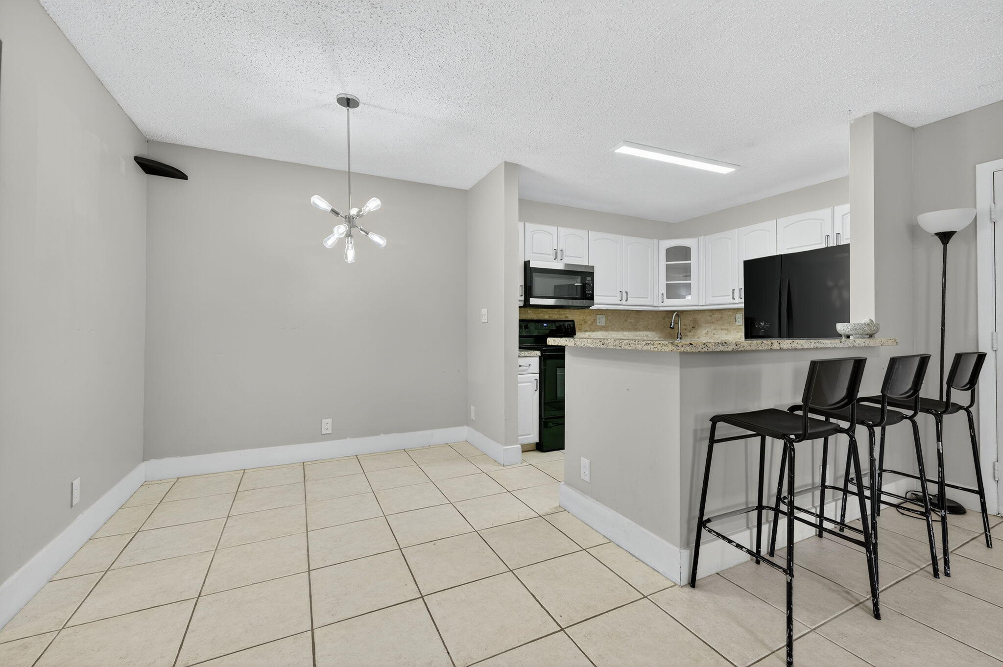 TAMARAC GARDENS CONDOMINIUM NO 9 - Residential