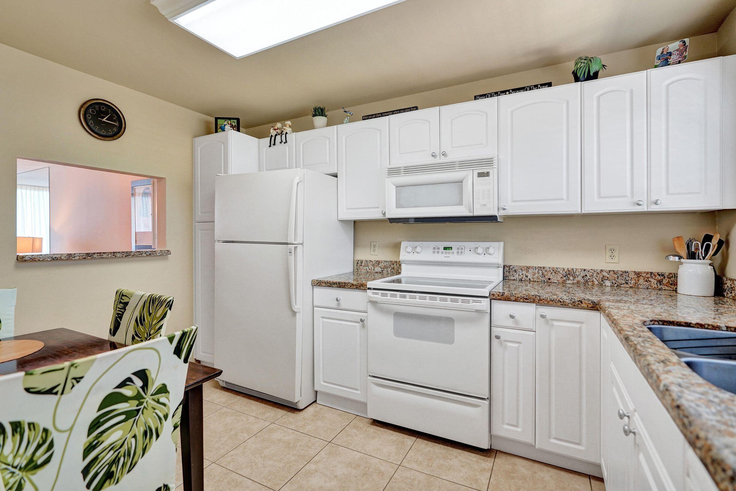 SEAGATE OF GULFSTREAM CONDO - Residential