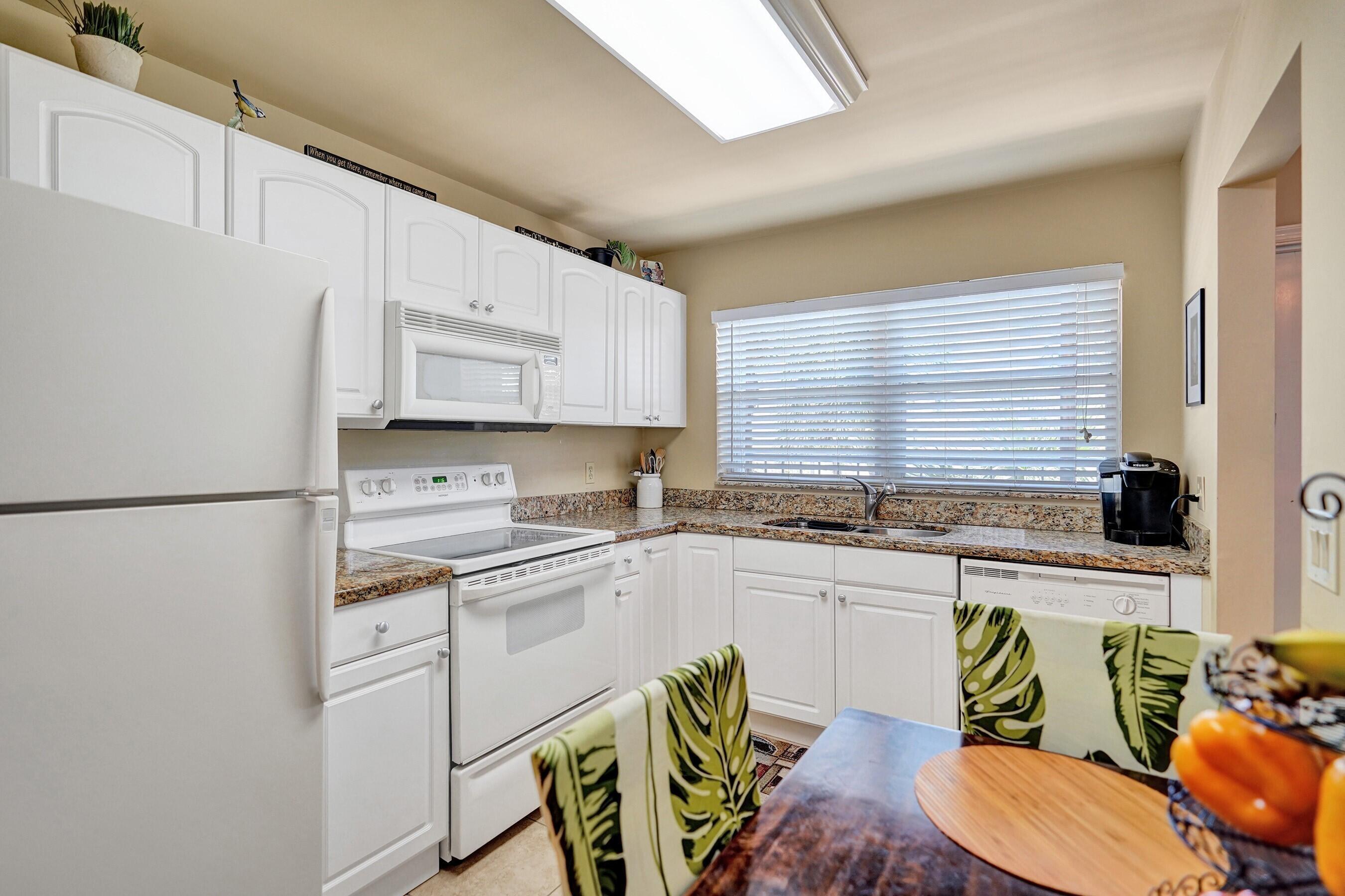 SEAGATE OF GULFSTREAM CONDO - Residential