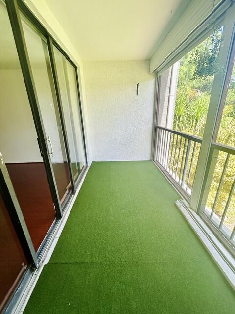 FOUNTAINS OF PALM BEACH CONDO 4 - Residential