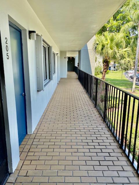 FOUNTAINS OF PALM BEACH CONDO 4 - Residential