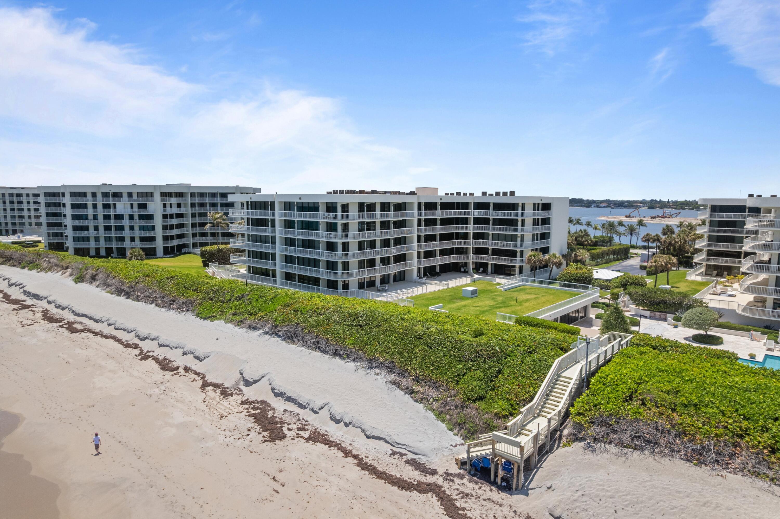 MERIDIAN OF PALM BEACH - Residential