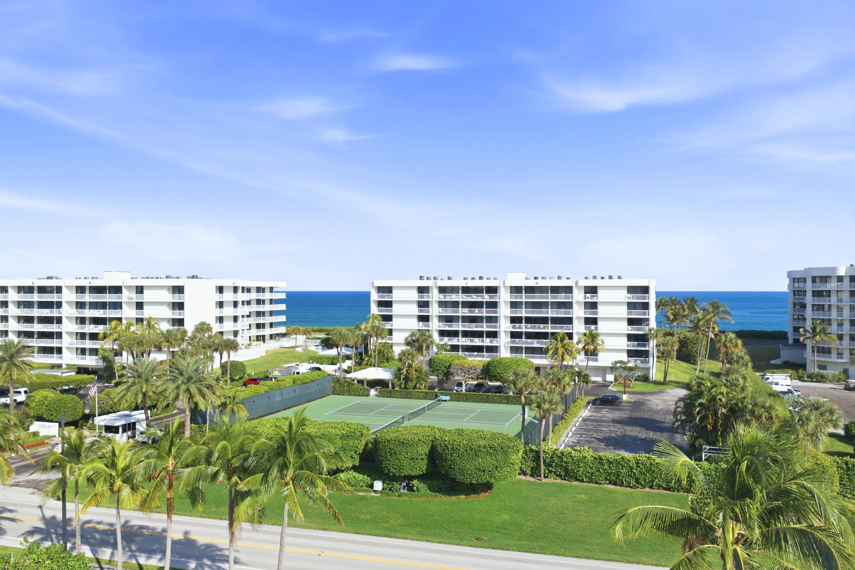 MERIDIAN OF PALM BEACH - Residential