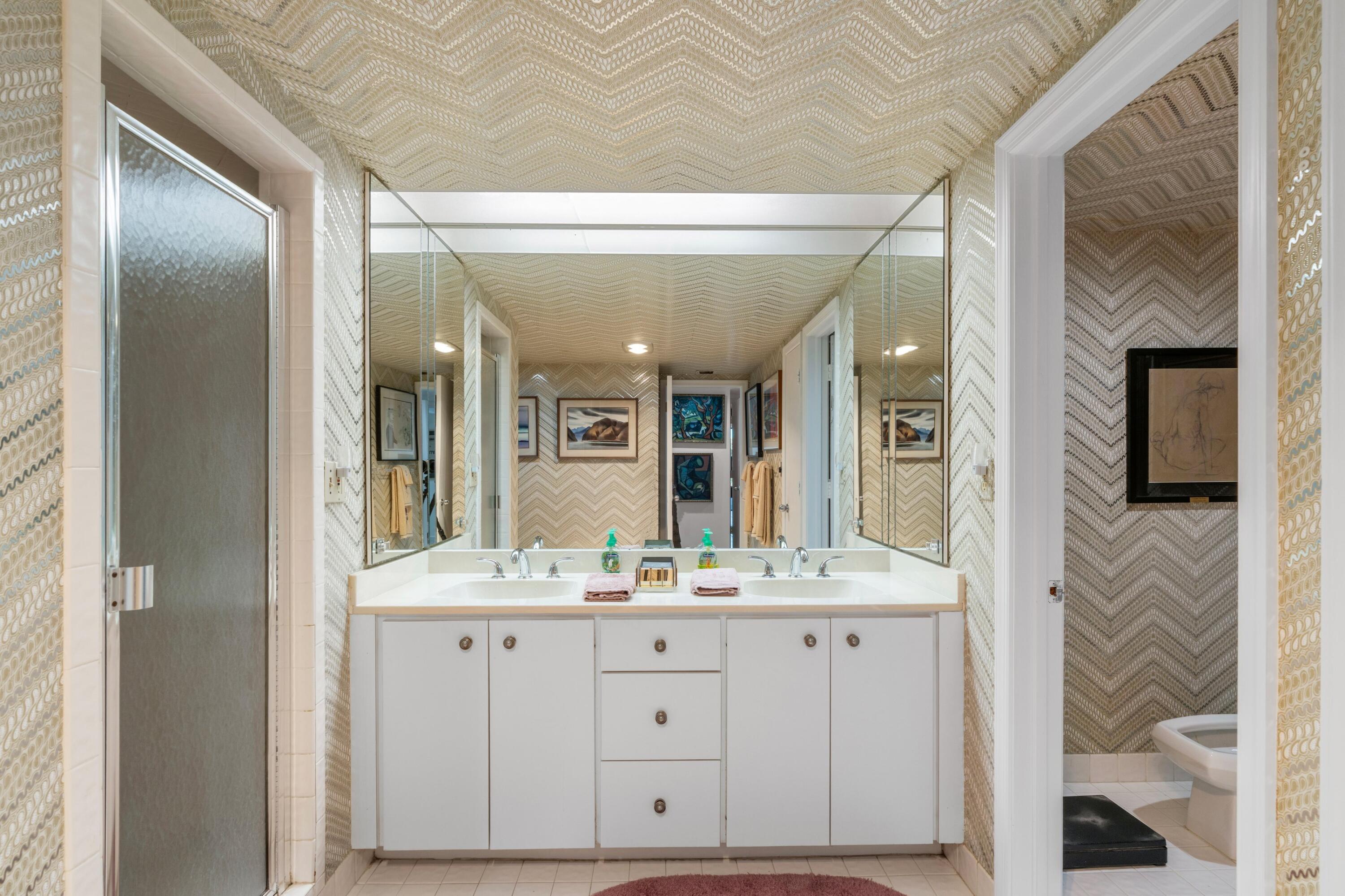 MERIDIAN OF PALM BEACH - Residential