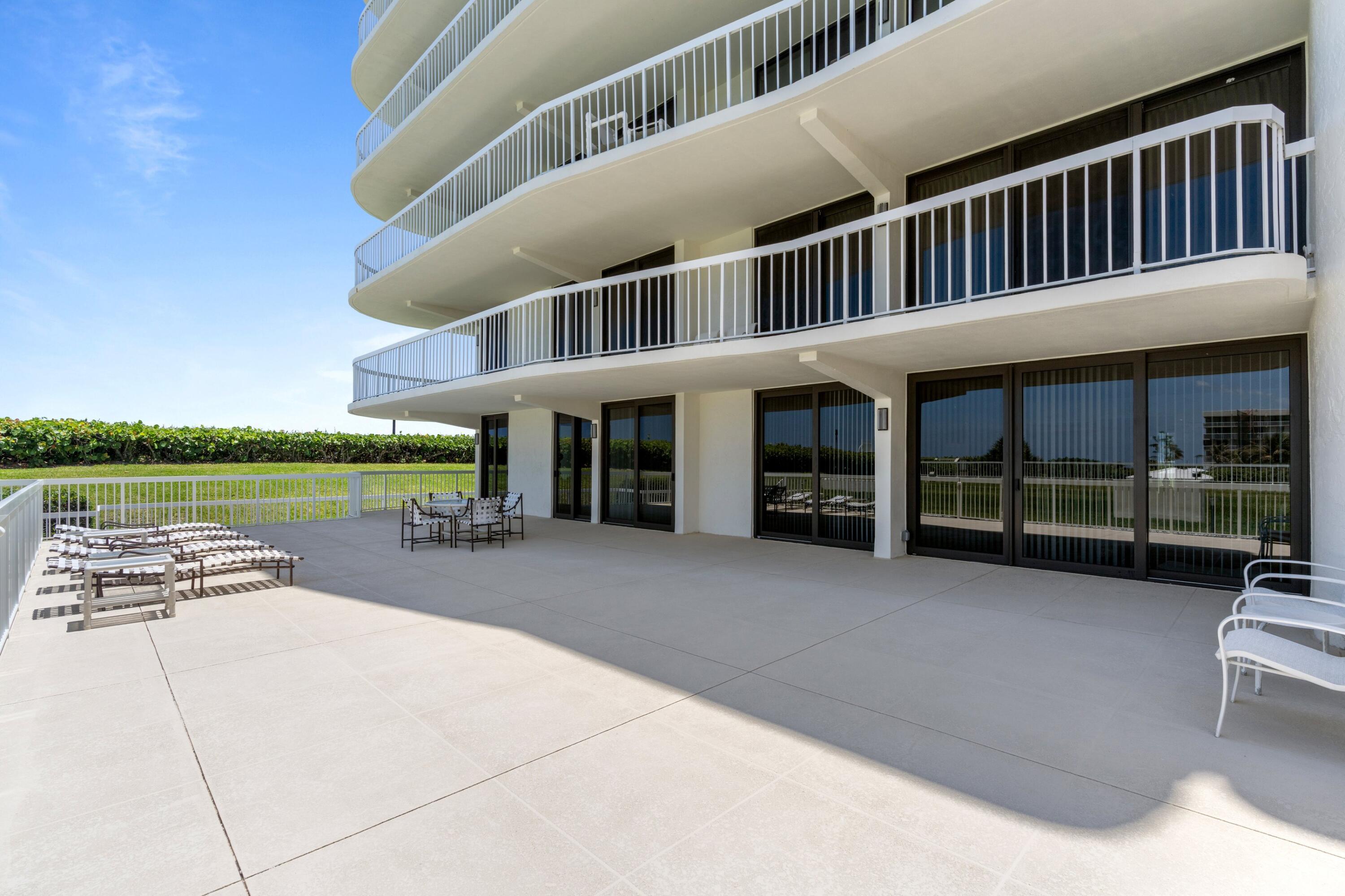 MERIDIAN OF PALM BEACH - Residential