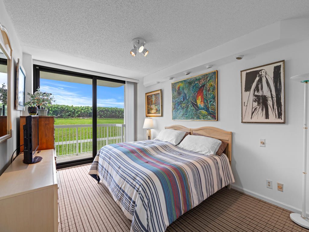 MERIDIAN OF PALM BEACH - Residential
