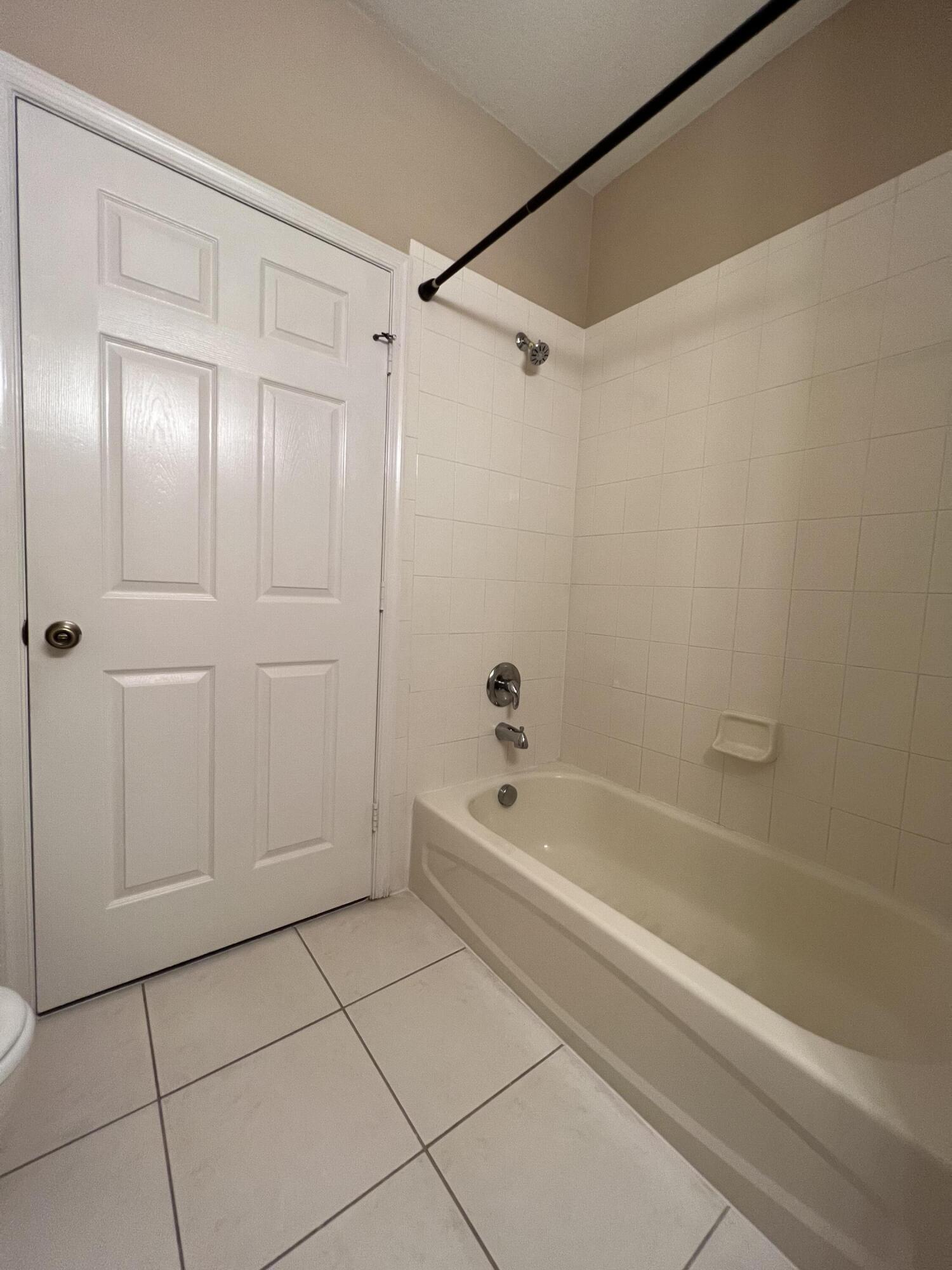CASTLE PINES CONDOMINIUM - Residential Lease