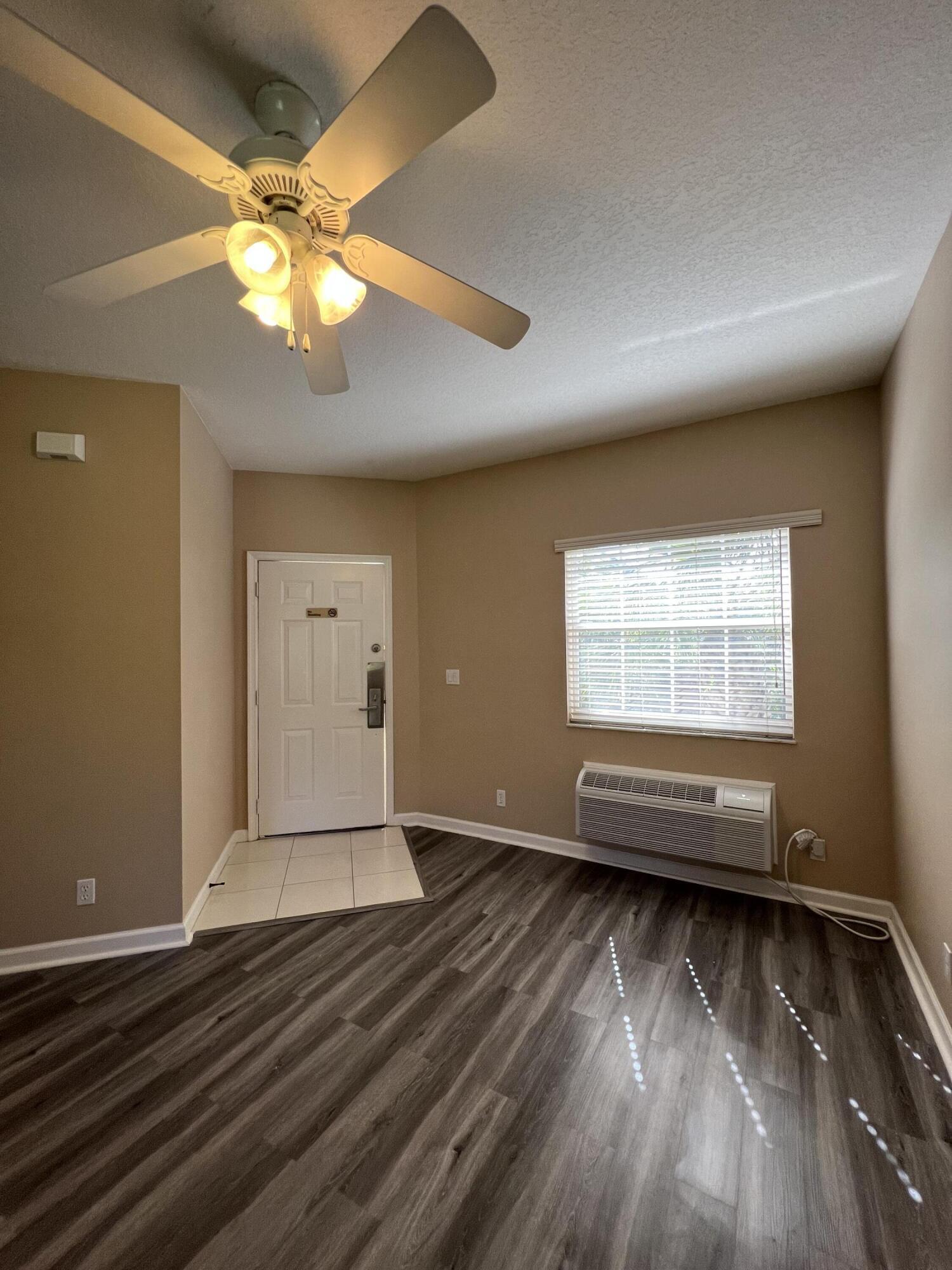 CASTLE PINES CONDOMINIUM - Residential Lease