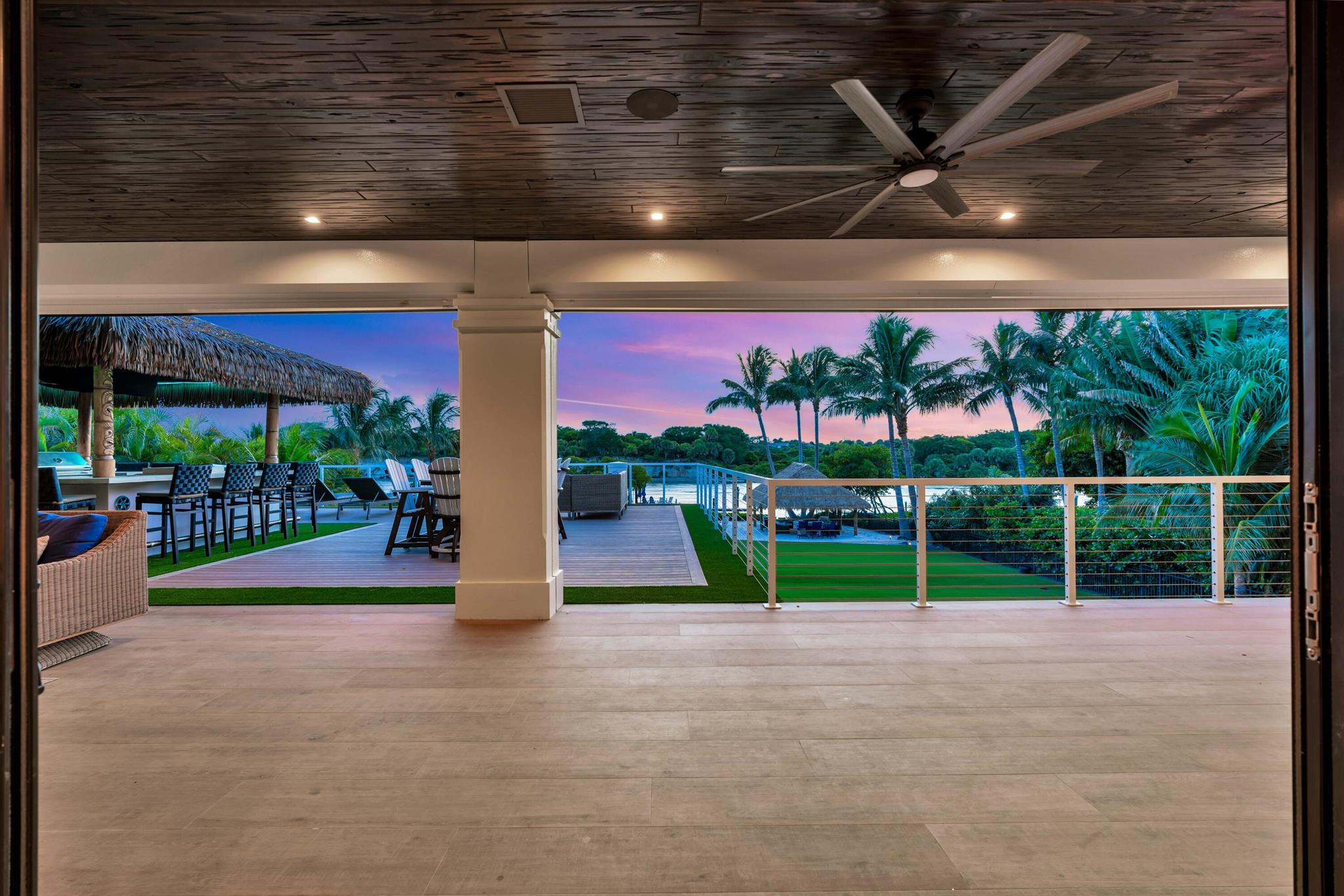 JUPITER INLET BEACH COLONY - Residential