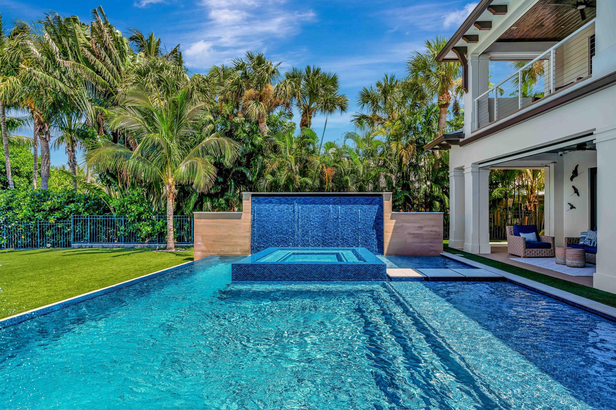 JUPITER INLET BEACH COLONY - Residential