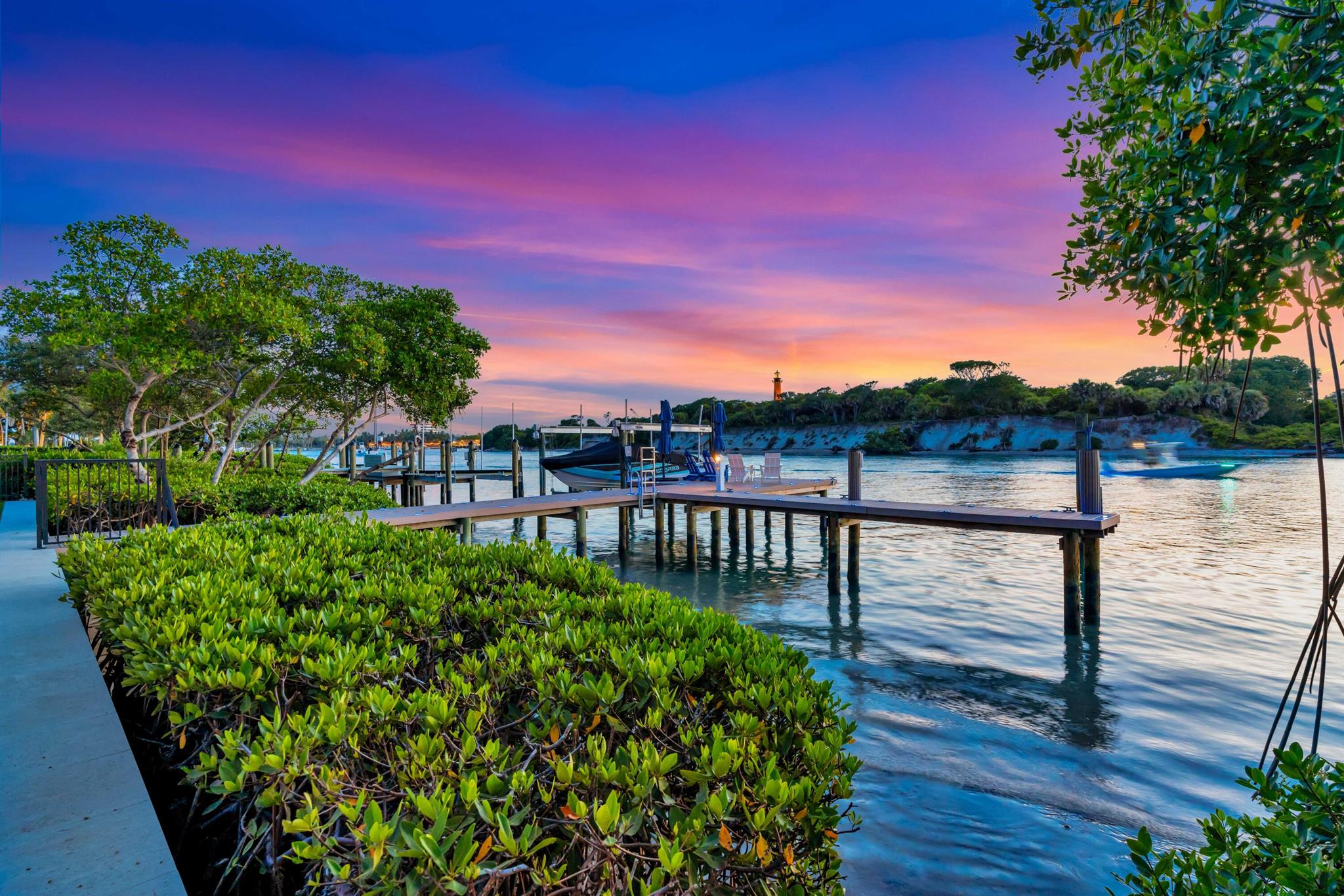 JUPITER INLET BEACH COLONY - Residential