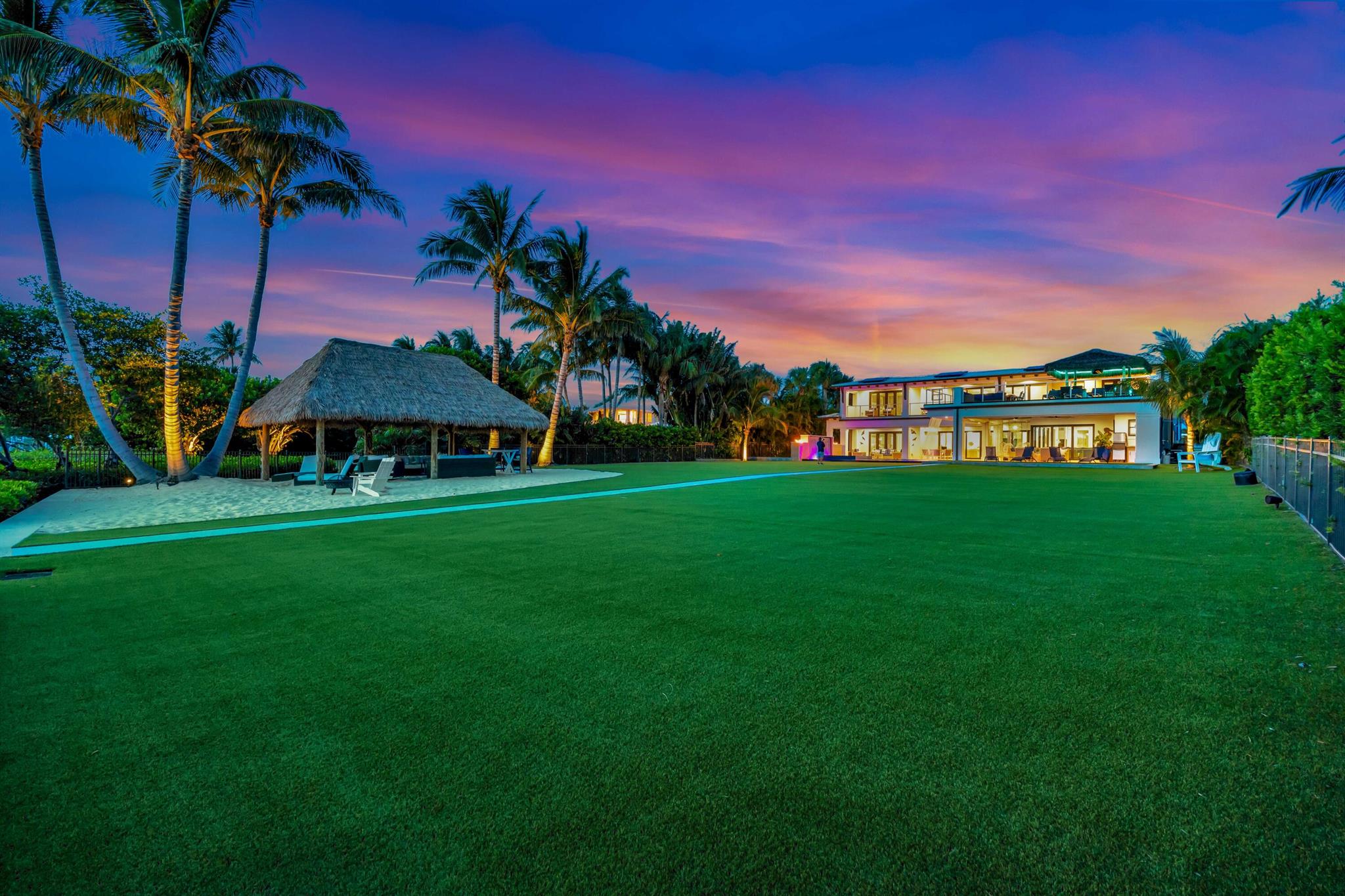 JUPITER INLET BEACH COLONY - Residential
