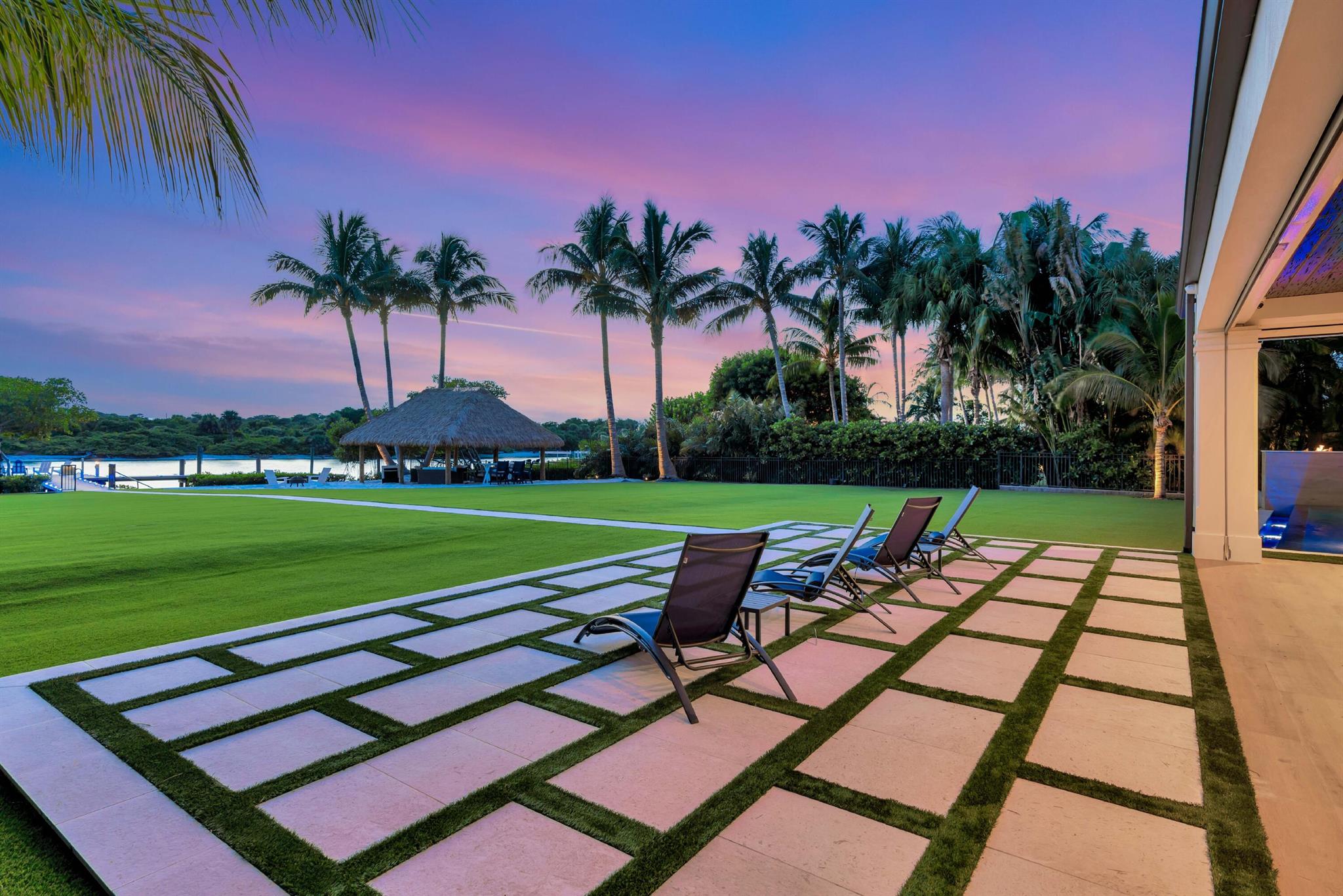 JUPITER INLET BEACH COLONY - Residential