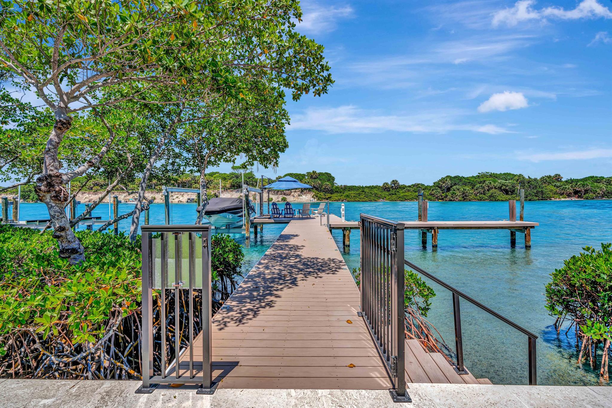JUPITER INLET BEACH COLONY - Residential