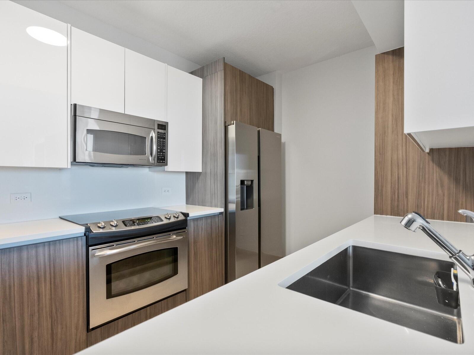 VENTURE AT AVENTURA EAST - Residential