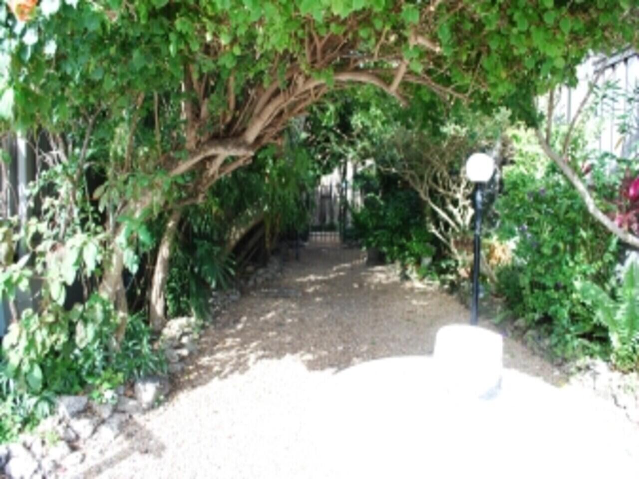 SNUG HARBOR - Residential