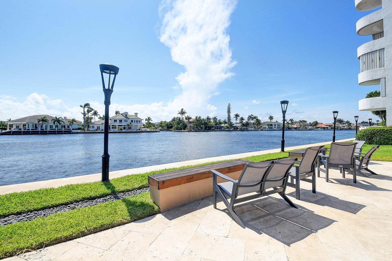 COASTAL HOUSE - Residential