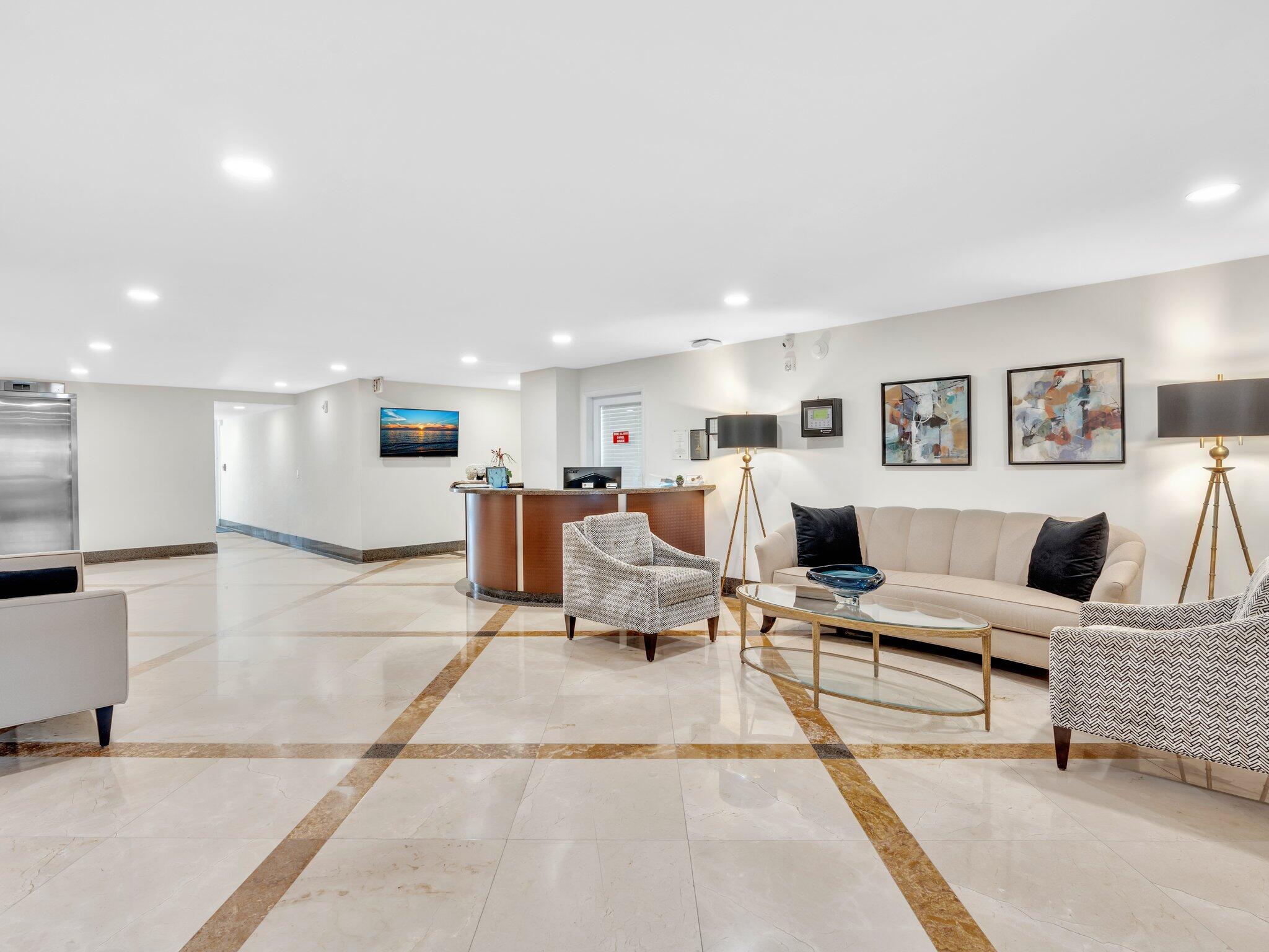 COASTAL HOUSE - Residential