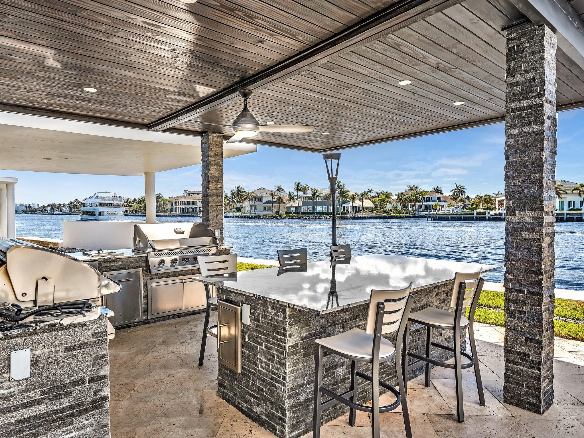 COASTAL HOUSE - Residential