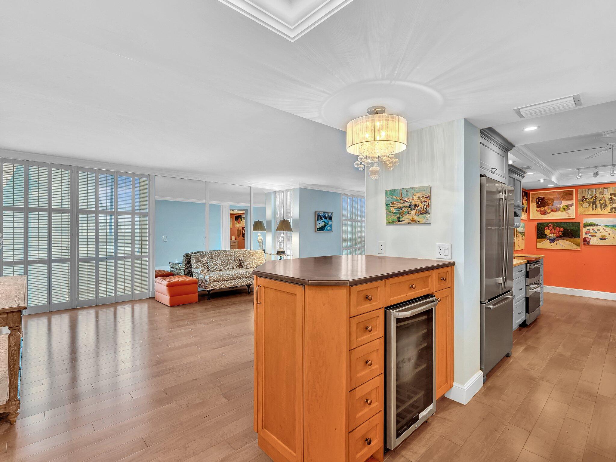 COASTAL HOUSE - Residential