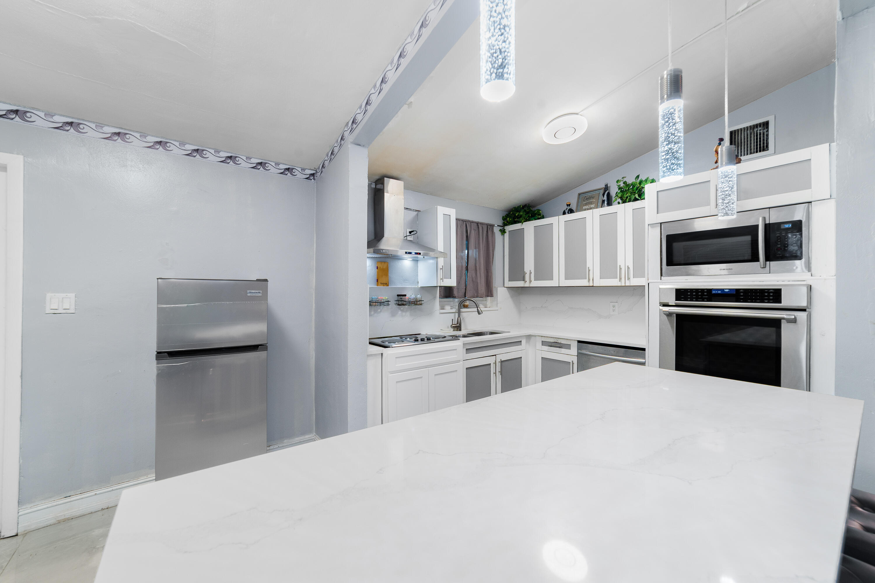 PALM BEACH COLONY SECS 1 AND 2 - Residential
