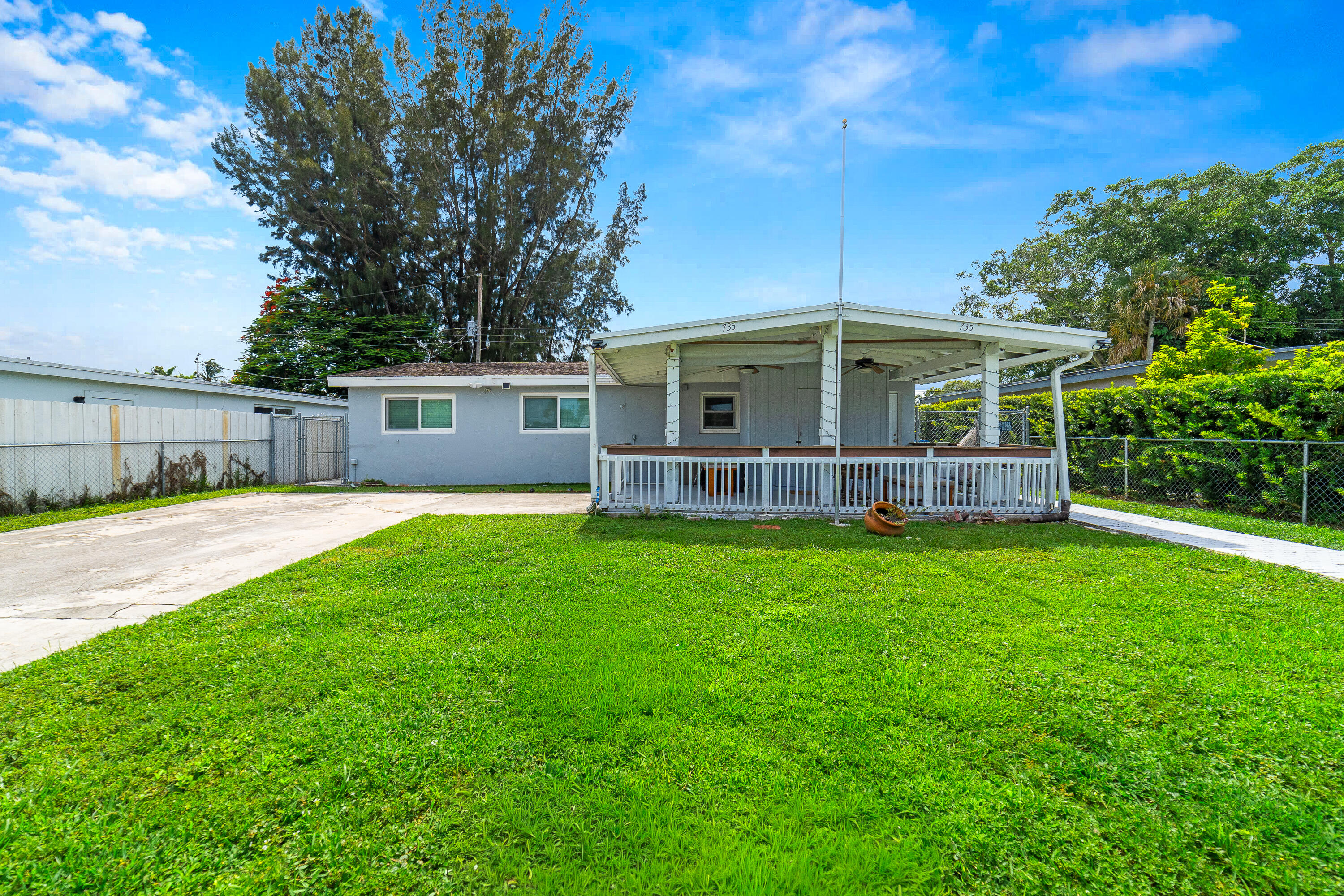 PALM BEACH COLONY SECS 1 AND 2 - Residential
