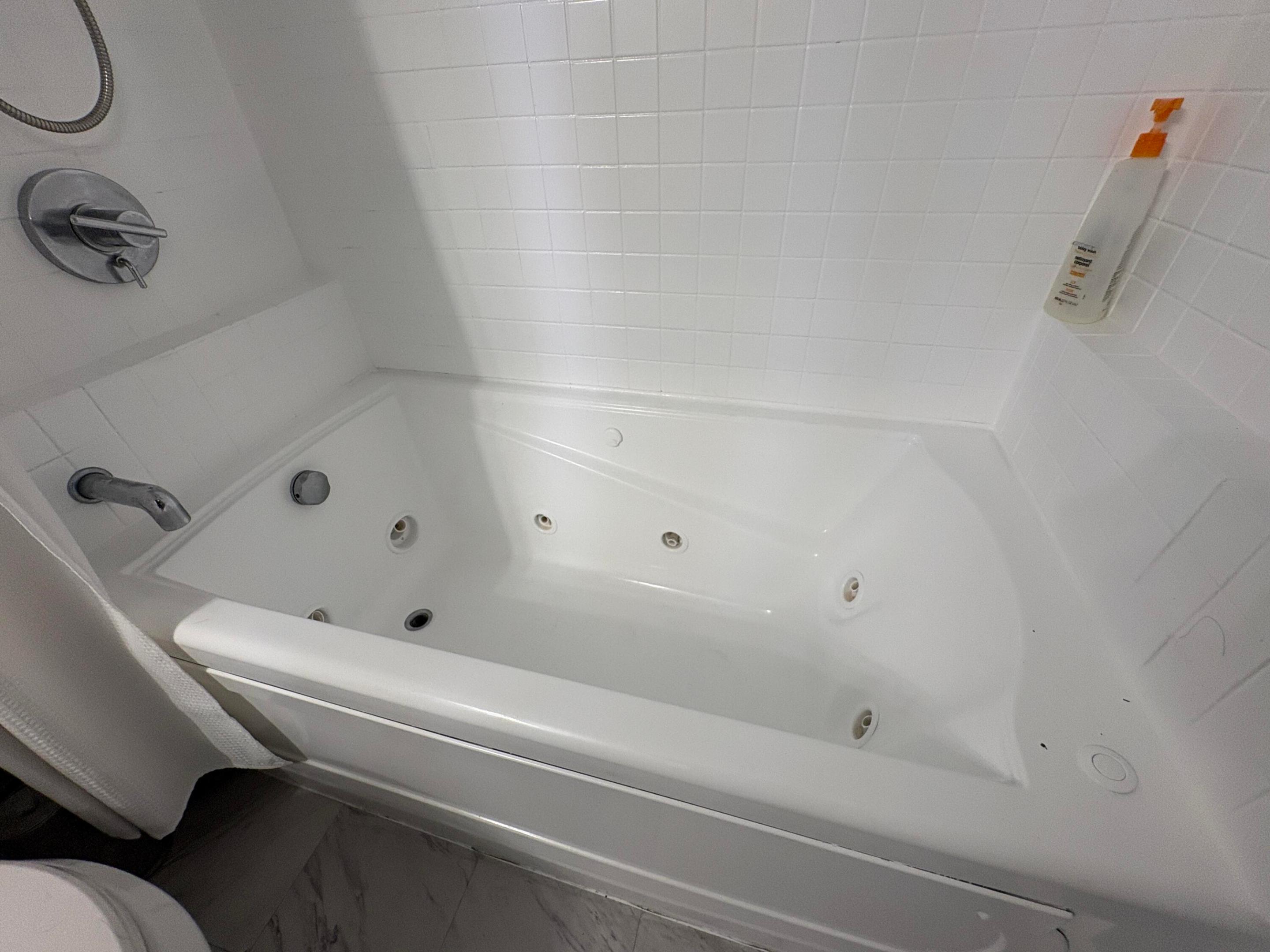 MANOR GROVE VILLAGE THREE CONDO - Residential Lease