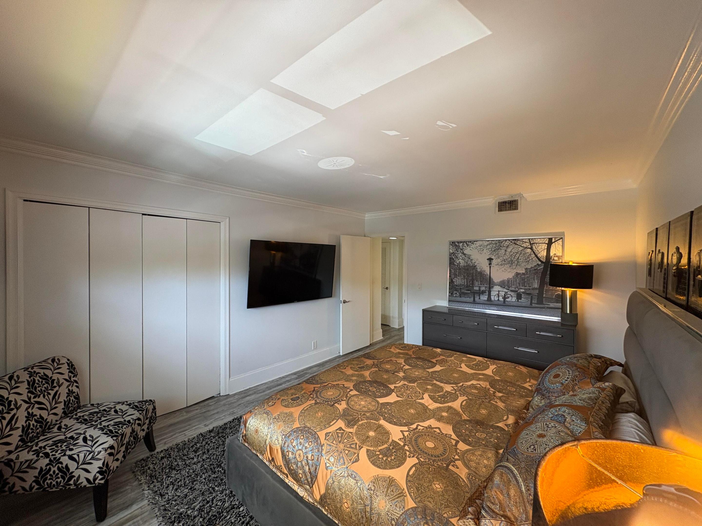 MANOR GROVE VILLAGE THREE CONDO - Residential Lease