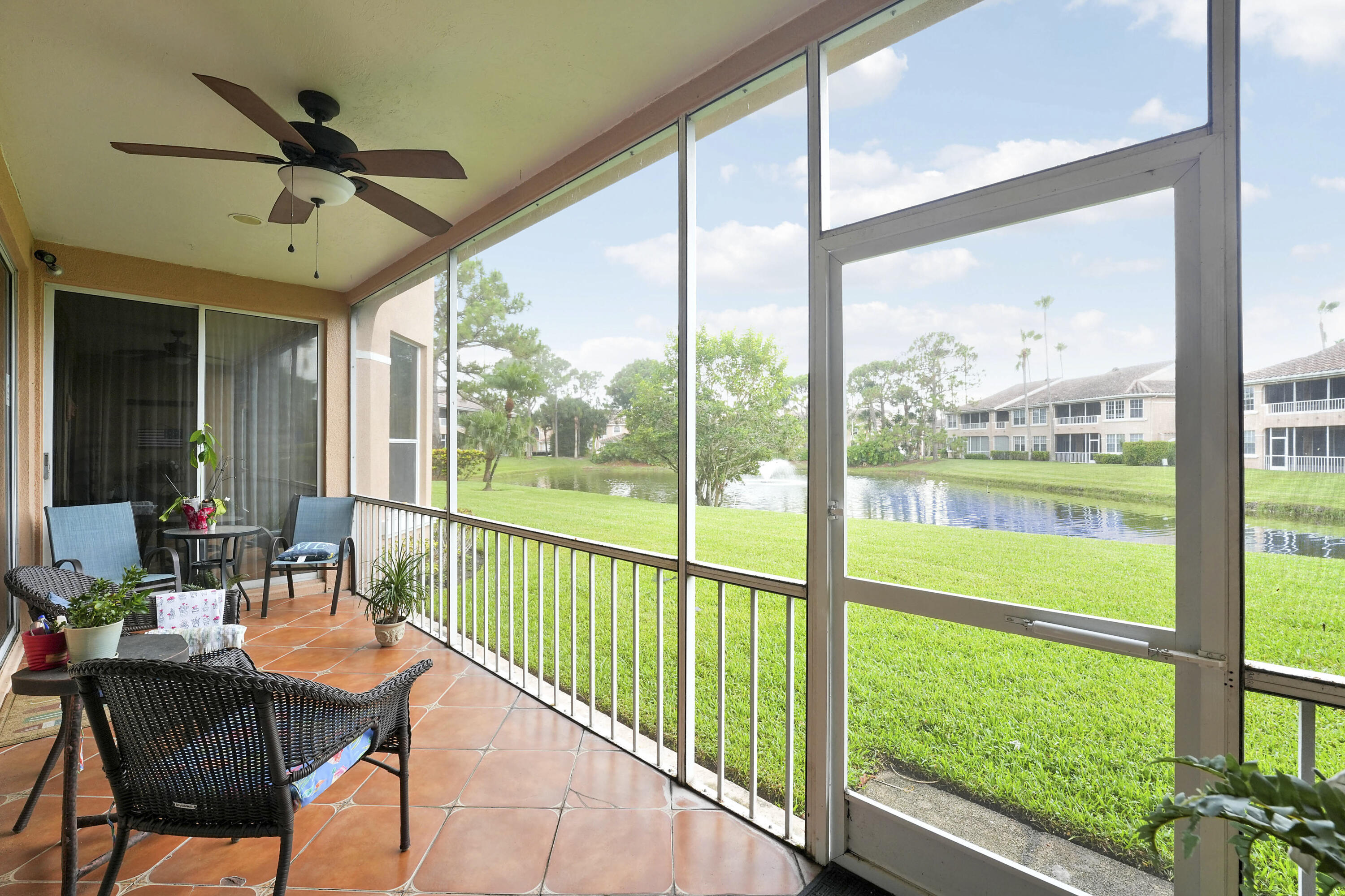 LEGENDS CONDO - Residential