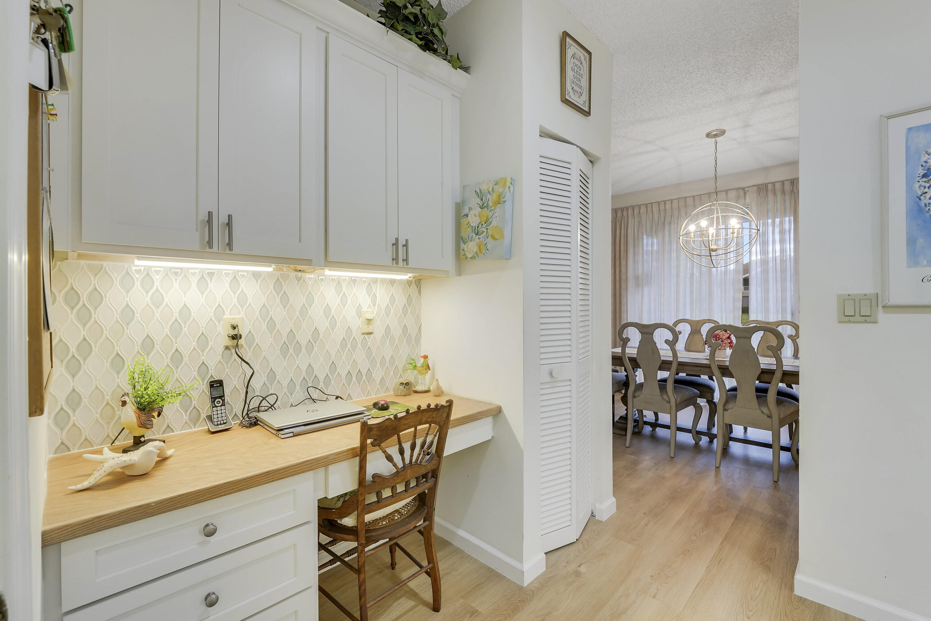 LEGENDS CONDO - Residential