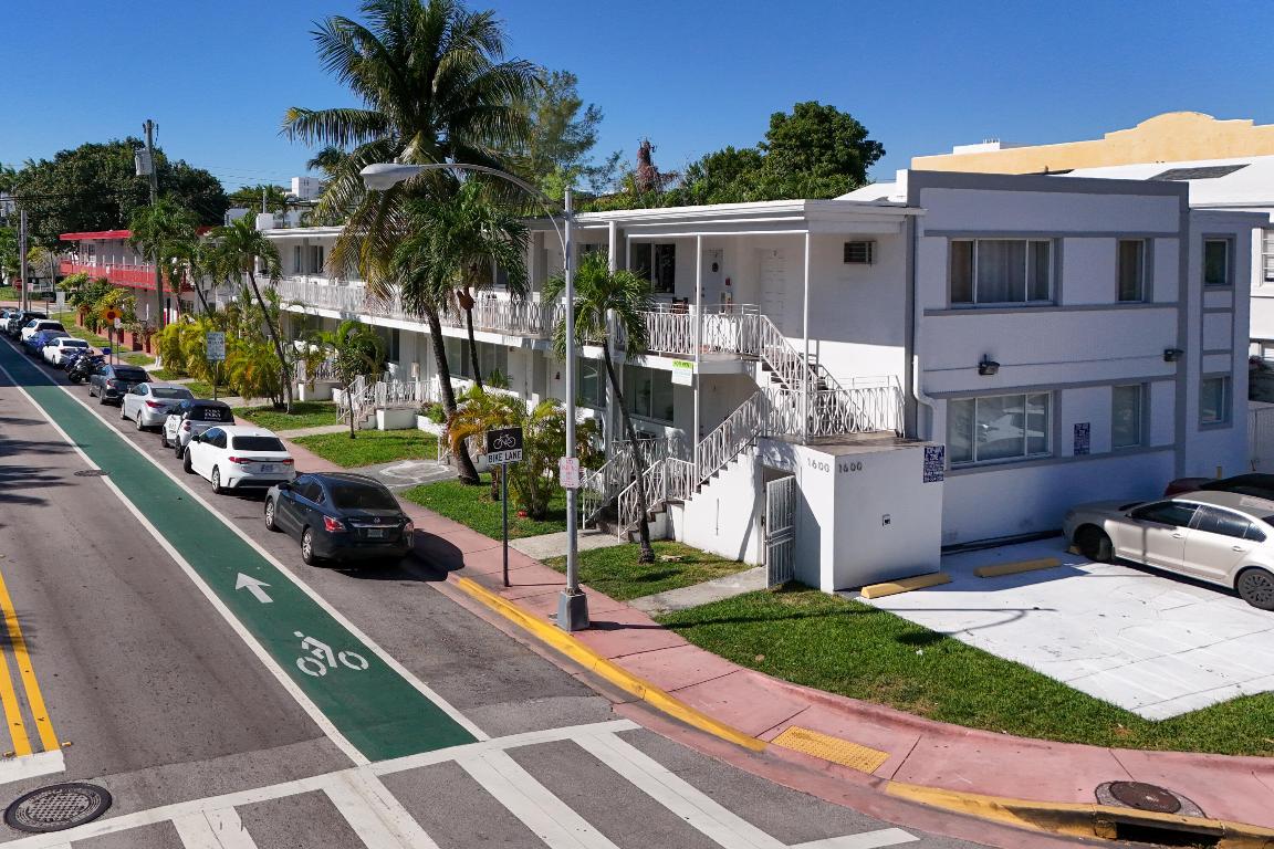 1600 PENNSYLVANIA AVE CON - Residential Income