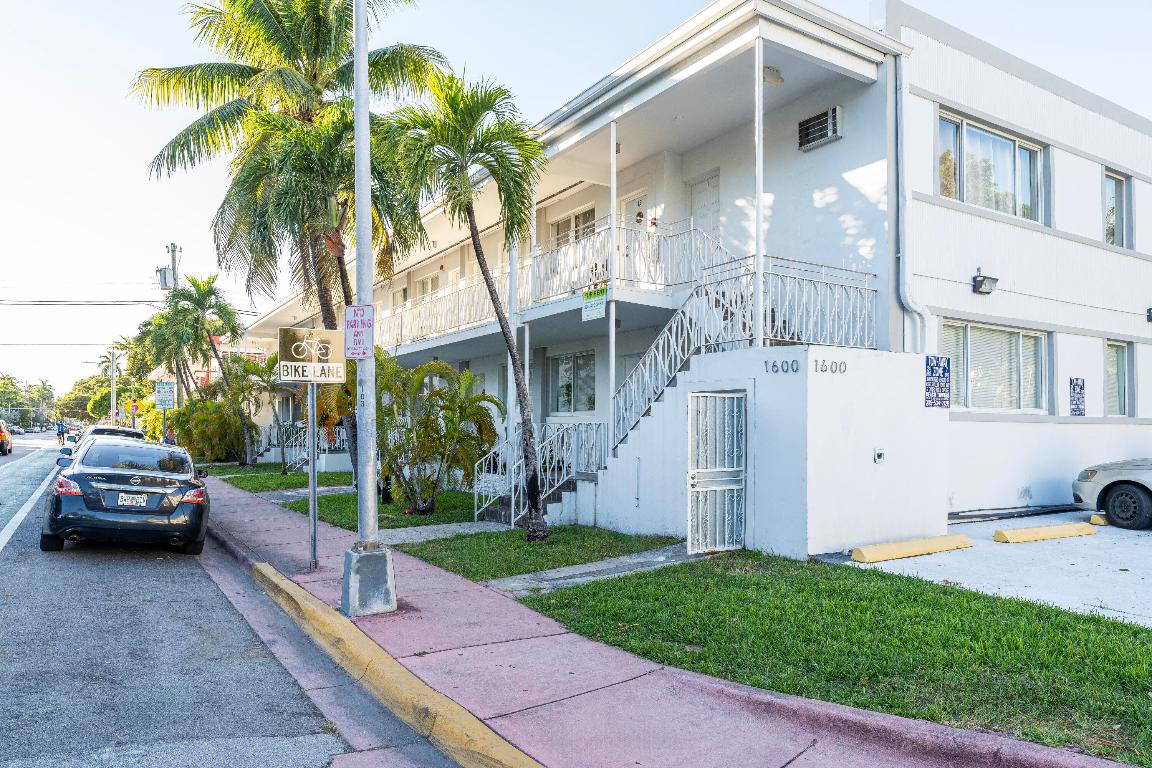 1600 PENNSYLVANIA AVE CON - Residential Income