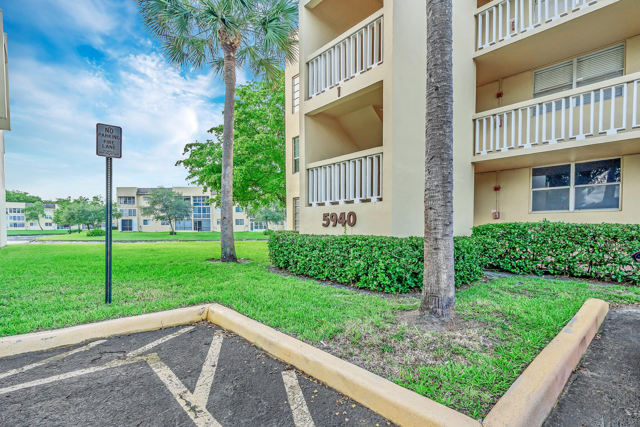 BERMUDA CLUB ONE CONDO - Residential