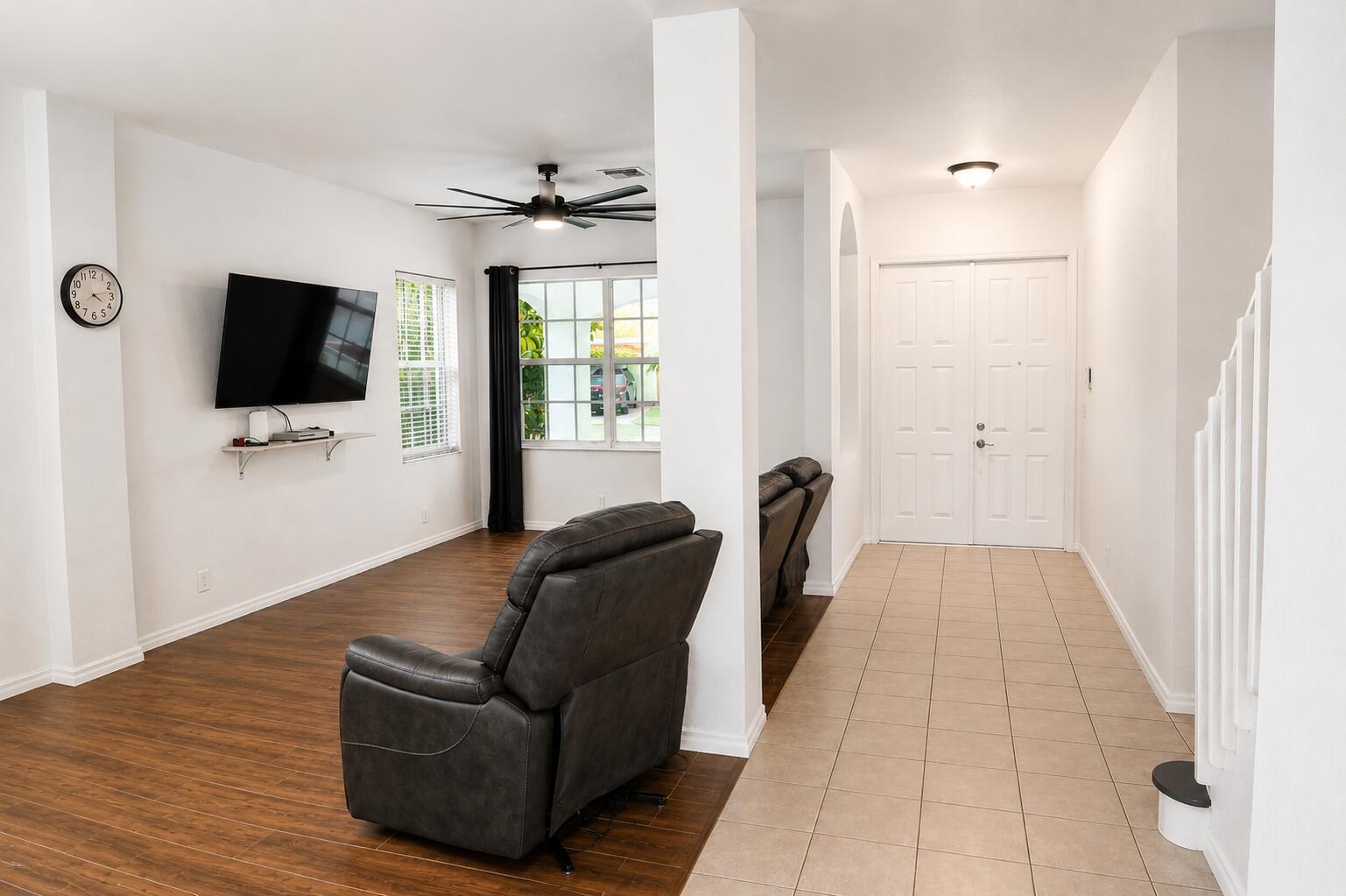 PEMBROKE SHORES - Residential