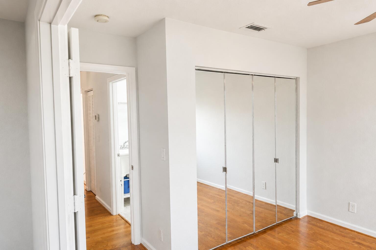 PEMBROKE SHORES - Residential