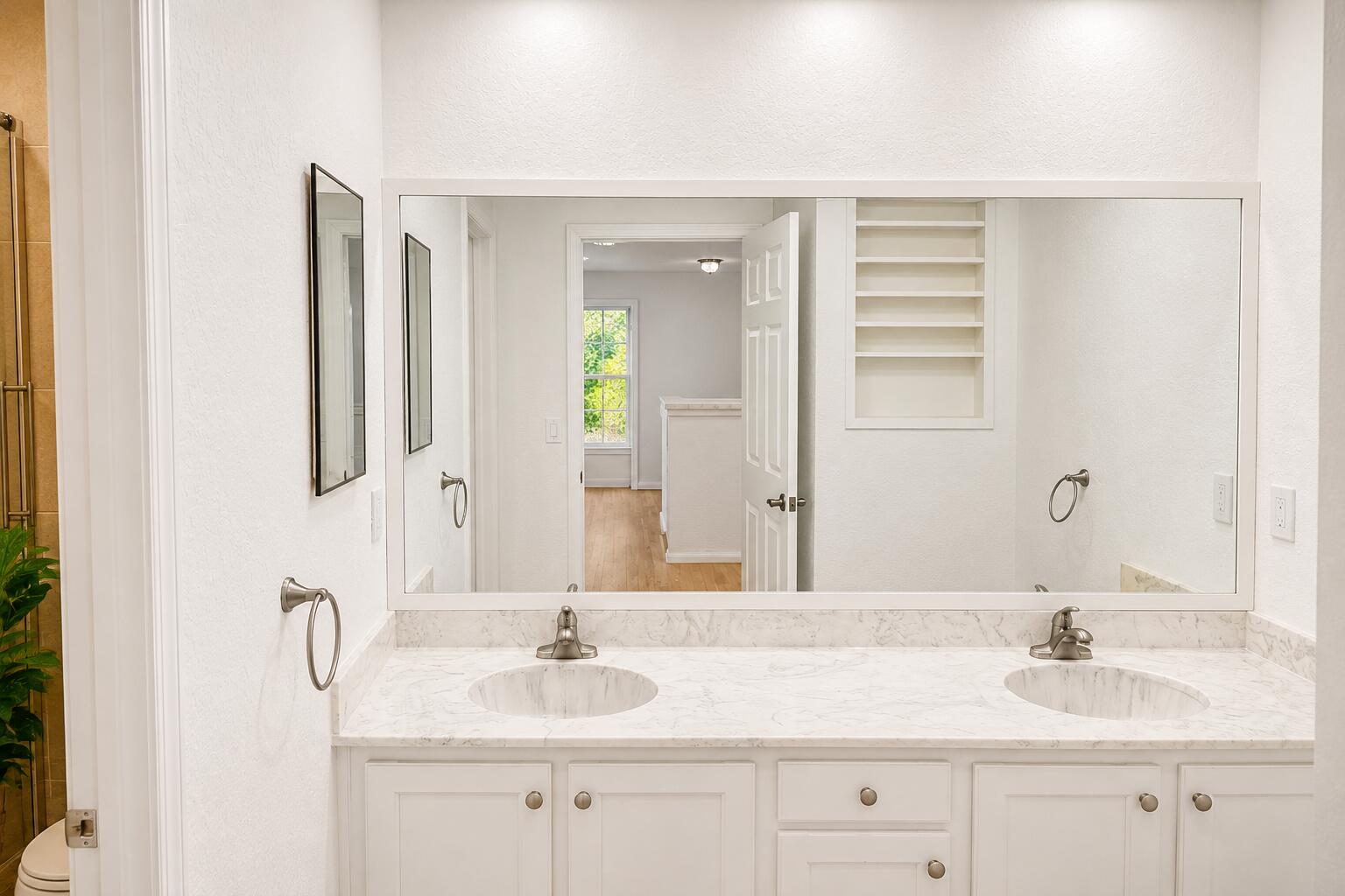 PEMBROKE SHORES - Residential