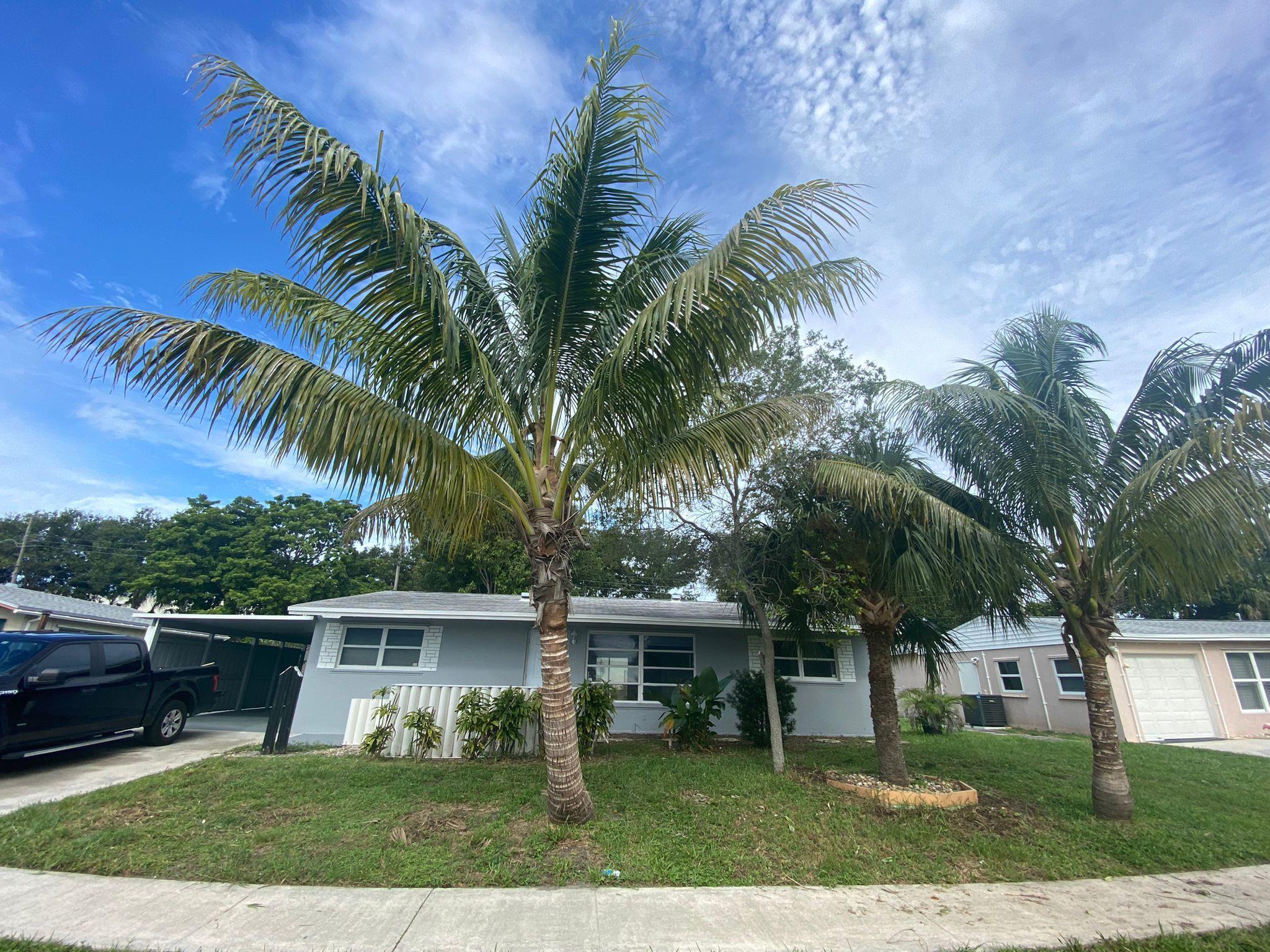 PALM BEACH SQUARE UNIT 4 - Residential Lease