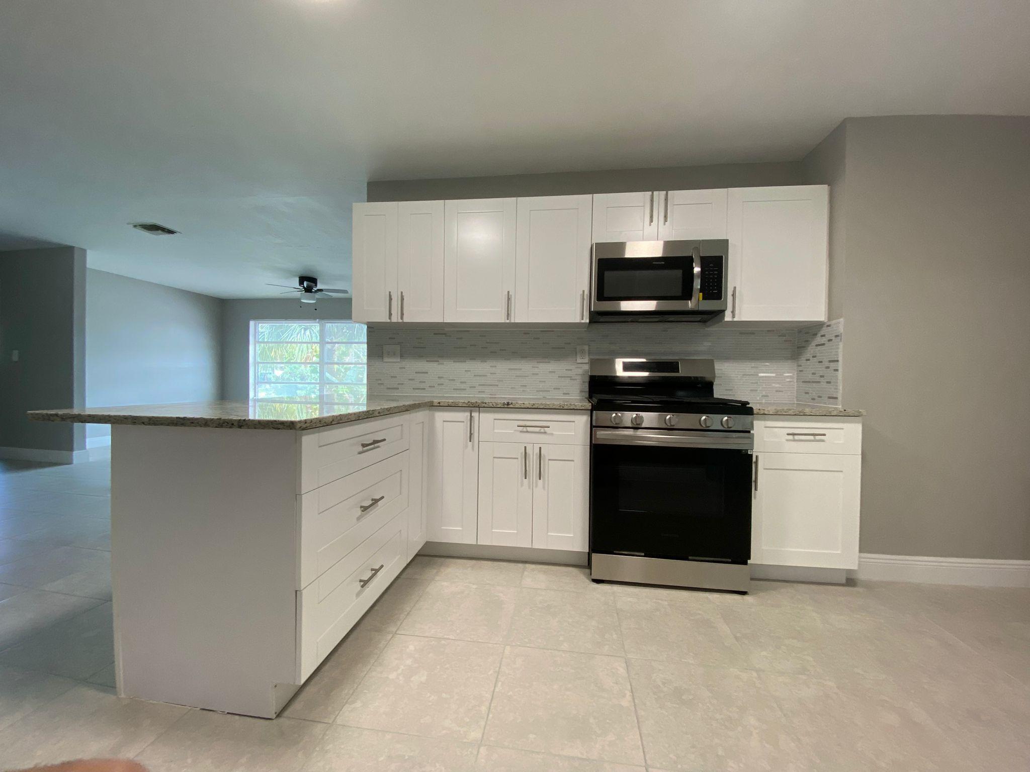 PALM BEACH SQUARE UNIT 4 - Residential Lease