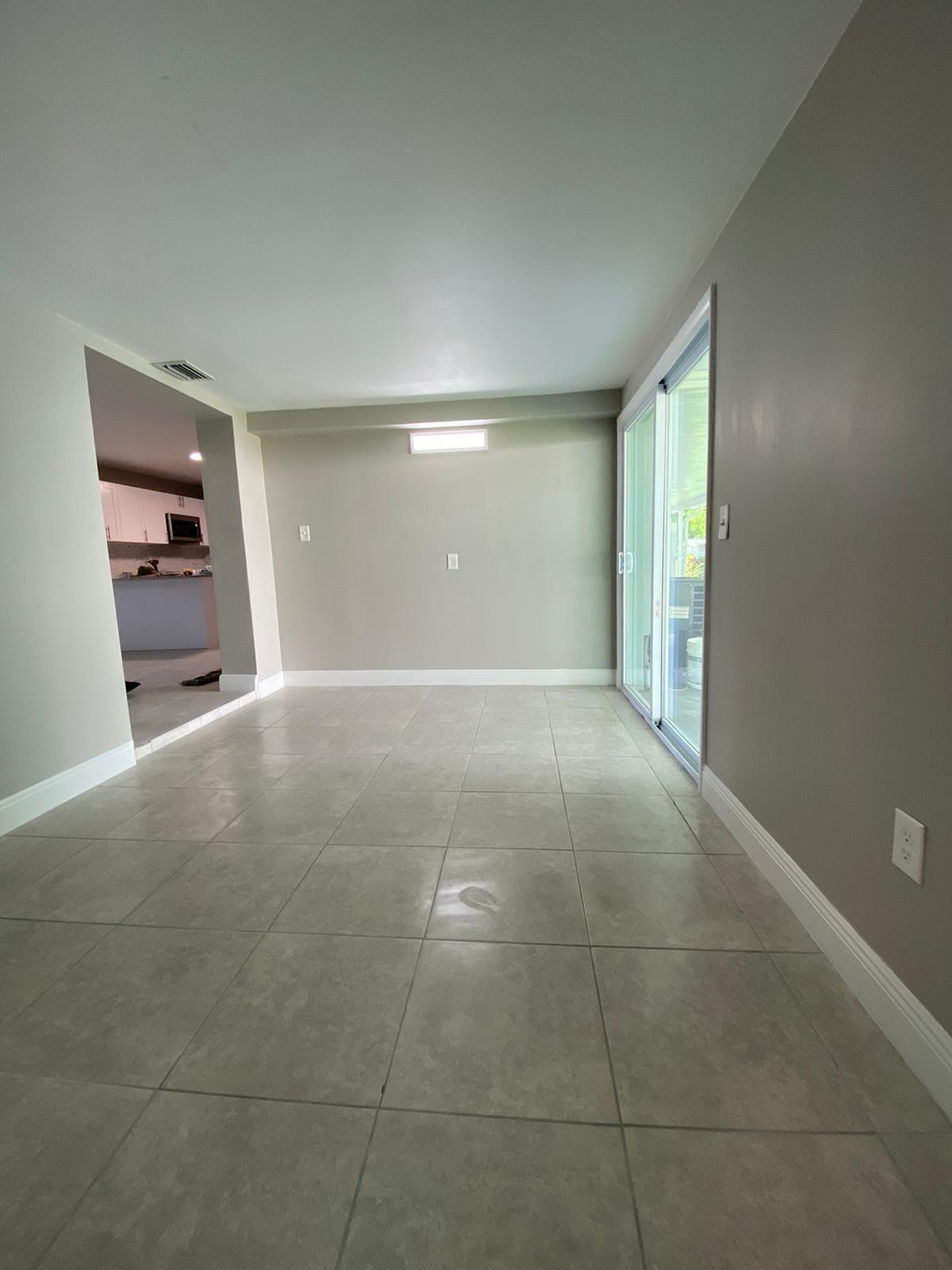 PALM BEACH SQUARE UNIT 4 - Residential Lease