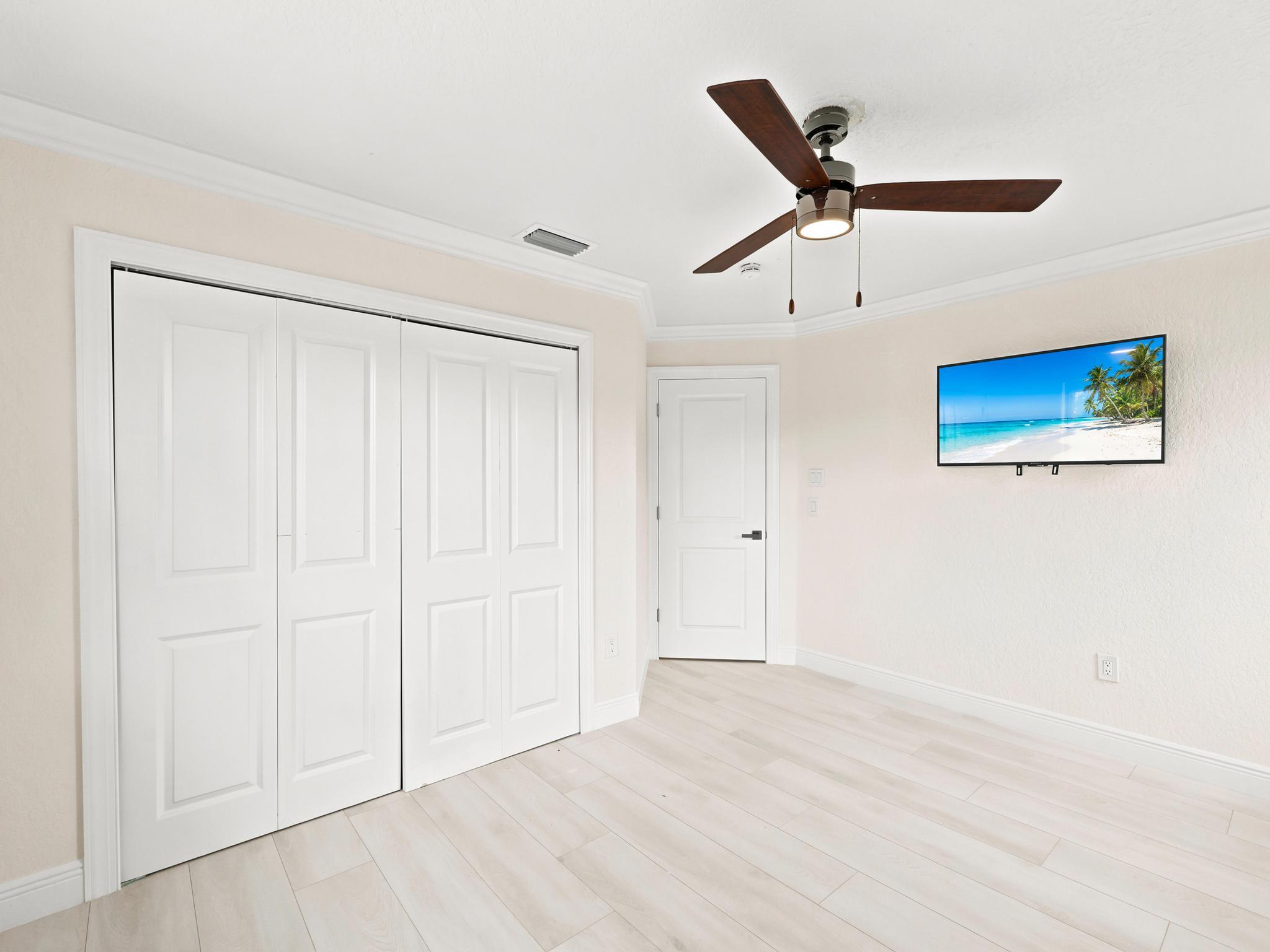 SAWGRASS ESTATES - Residential