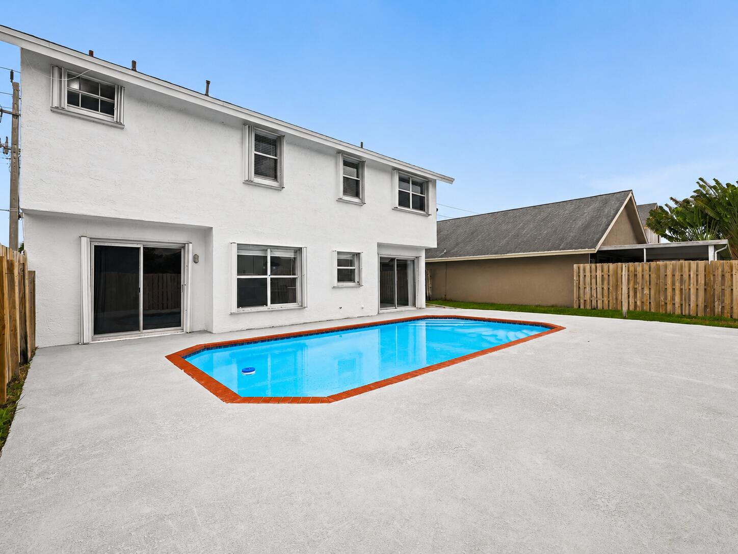 SAWGRASS ESTATES - Residential