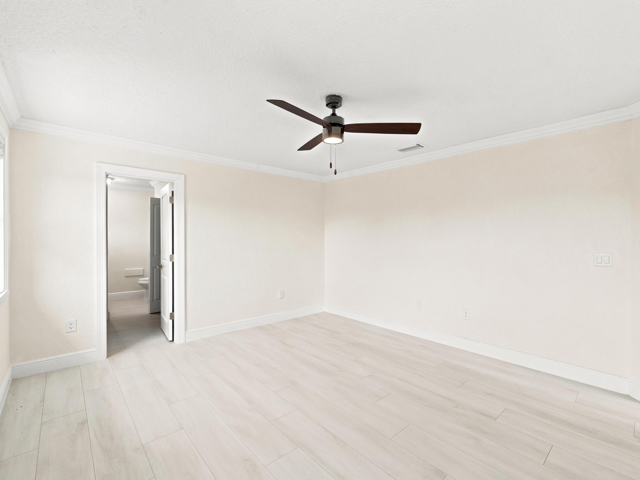 SAWGRASS ESTATES - Residential