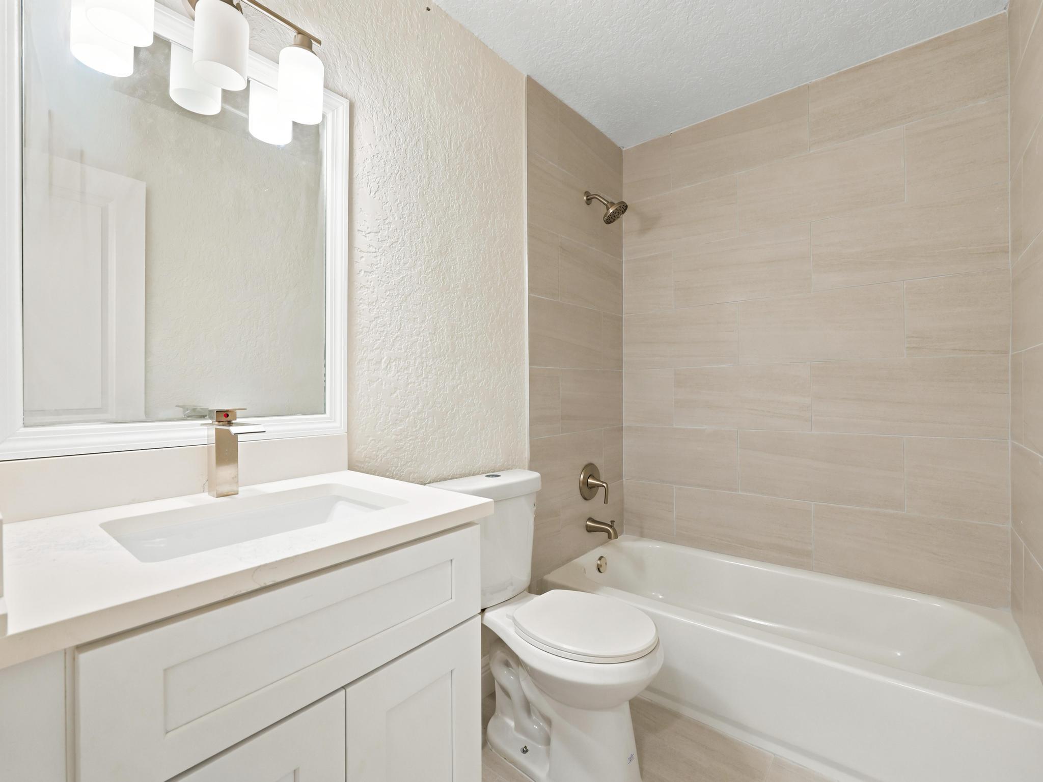 SAWGRASS ESTATES - Residential