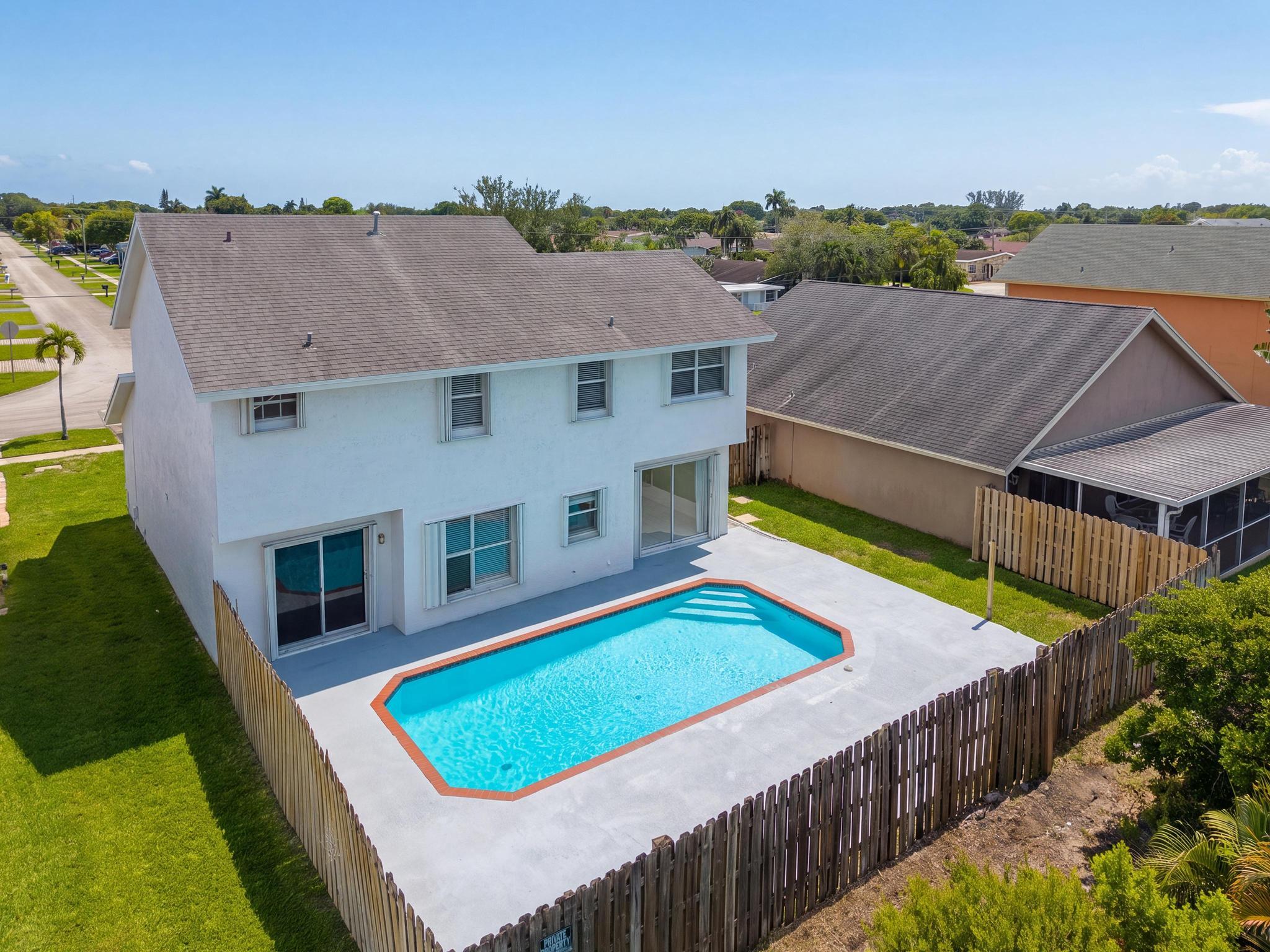 SAWGRASS ESTATES - Residential