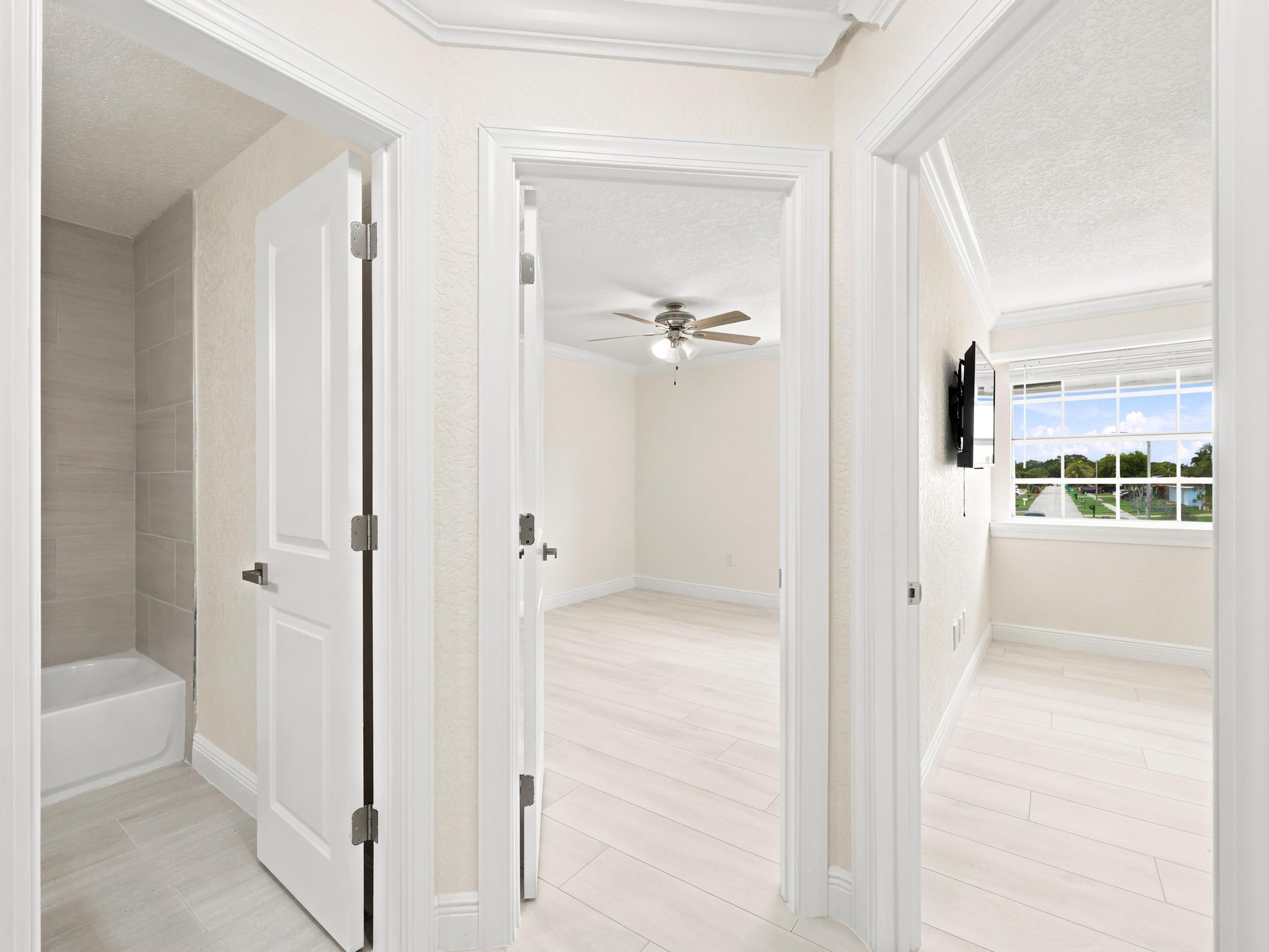 SAWGRASS ESTATES - Residential