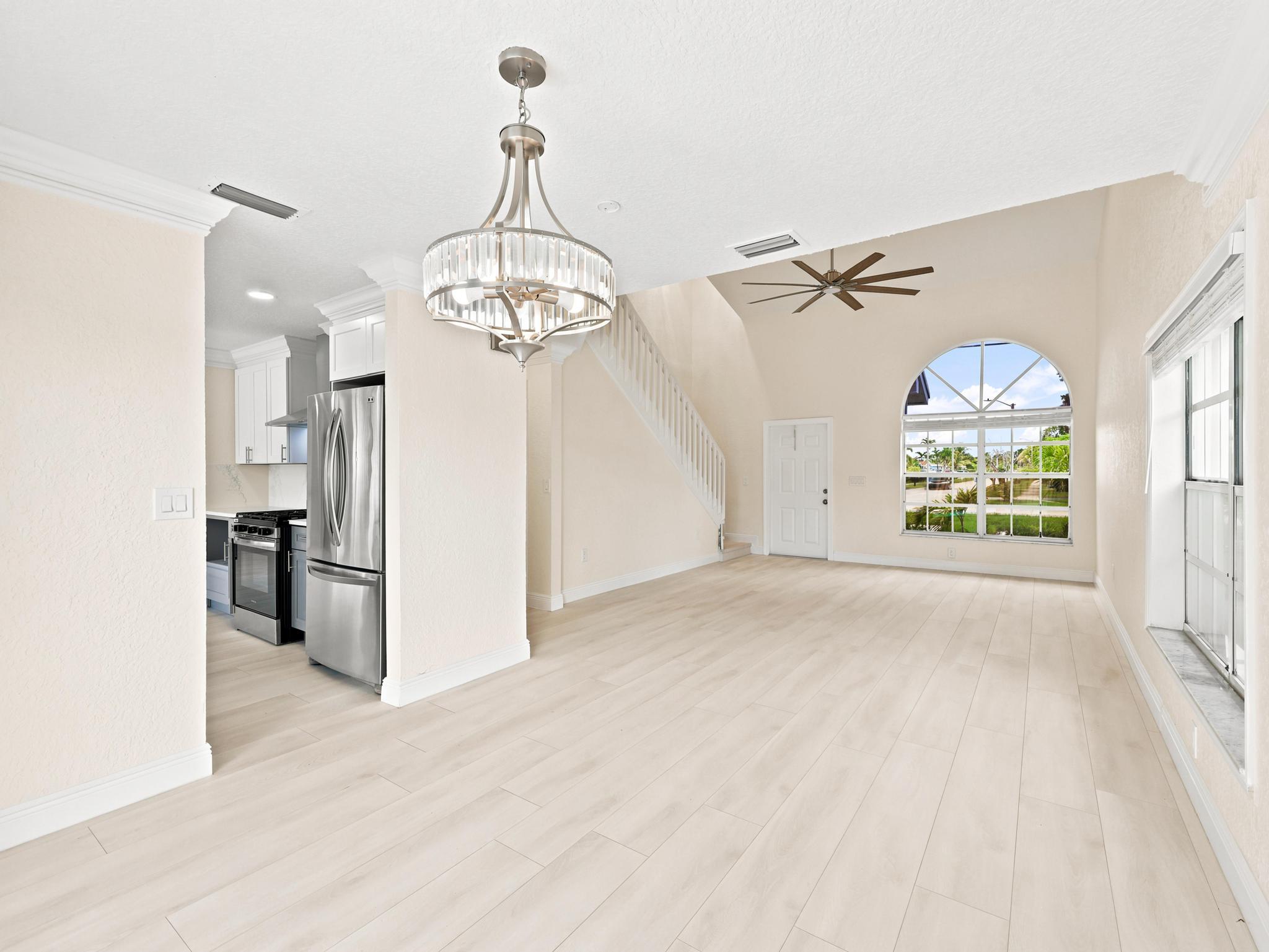 SAWGRASS ESTATES - Residential