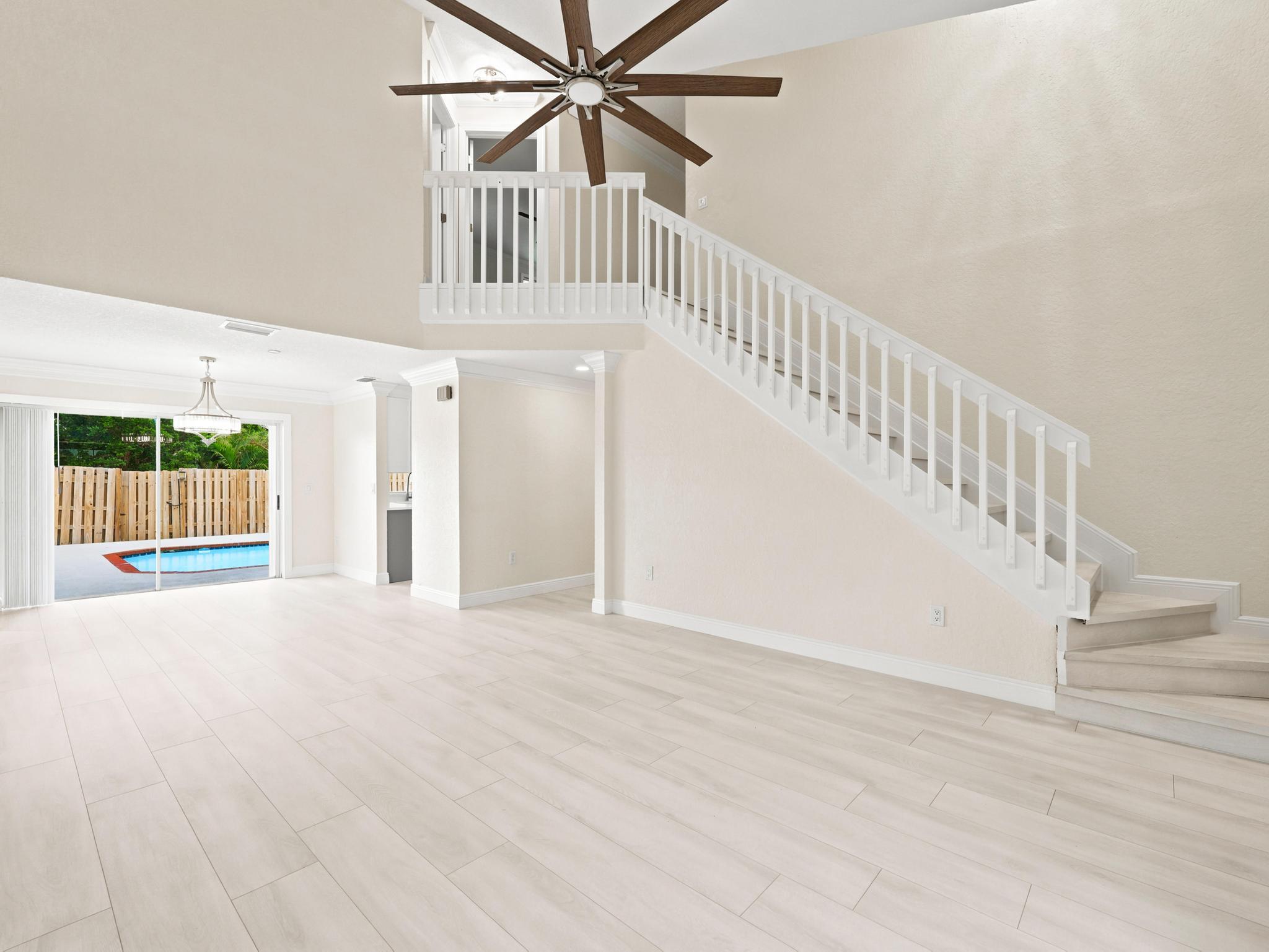 SAWGRASS ESTATES - Residential